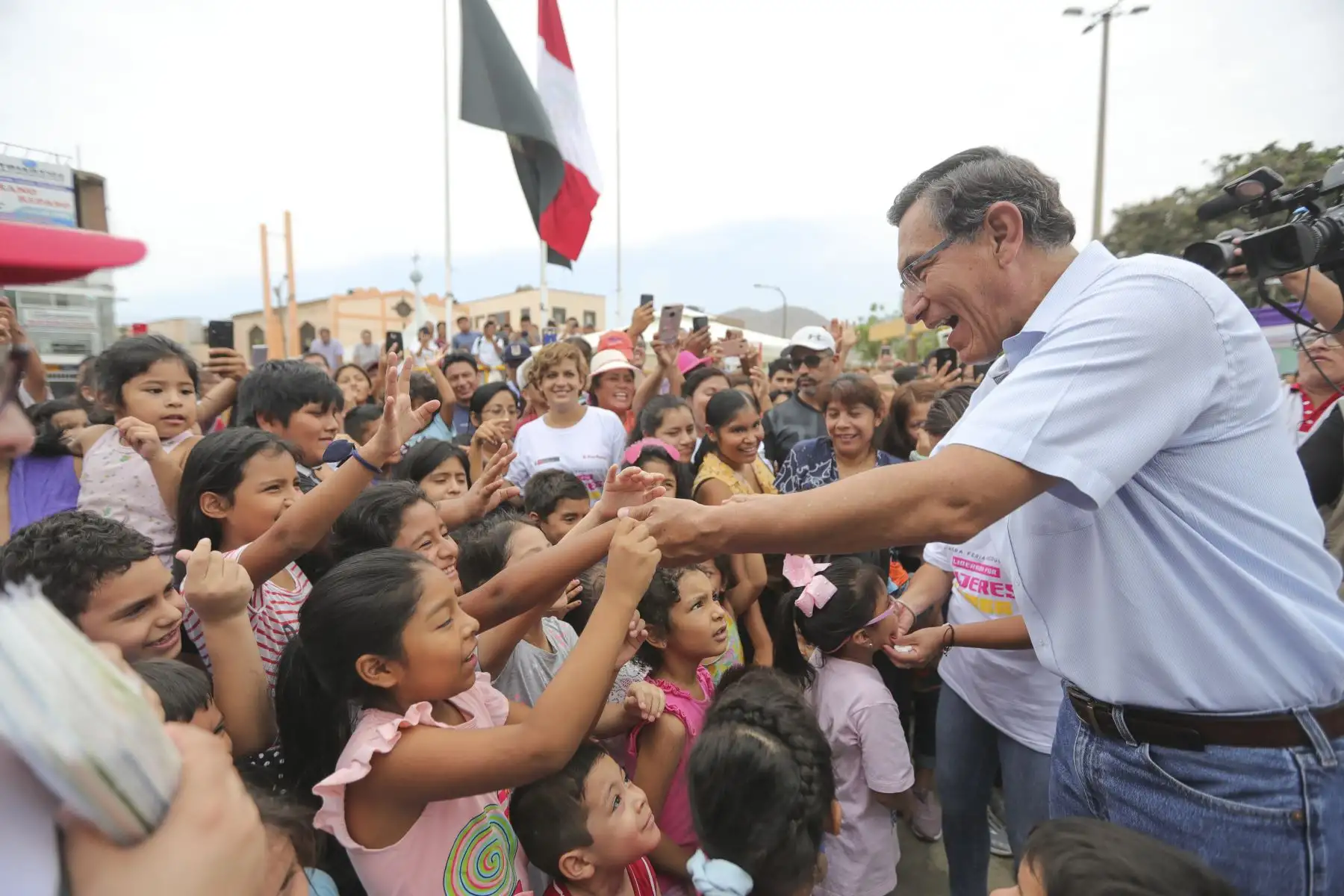 En el marco del Día Internacional de la Mujer, el presidente de la República, Martín Vizcarra, inaugura la feria Perú Produce Mujer 2020, en la Plaza Cívica de Pro del distrito de Los Olivos.
Foto: ANDINA/Prensa Presidencia