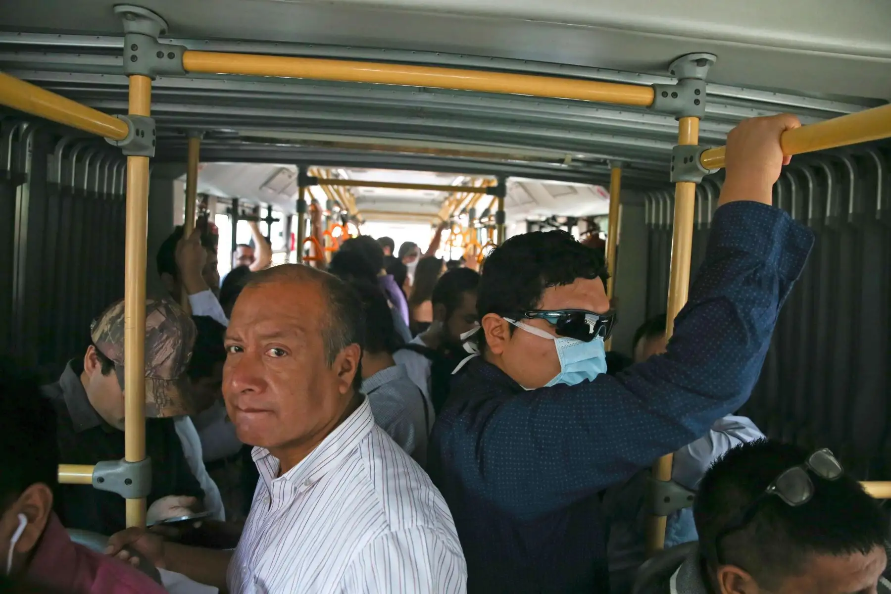 La Municipalidad de Lima informa sobre las medidas de prevención adoptadas en los buses, estaciones y terminales del Metropolitano ante la llegada a nuestro país del coronavirus. Foto: ANDINA/Jhonel Rodríguez Robles