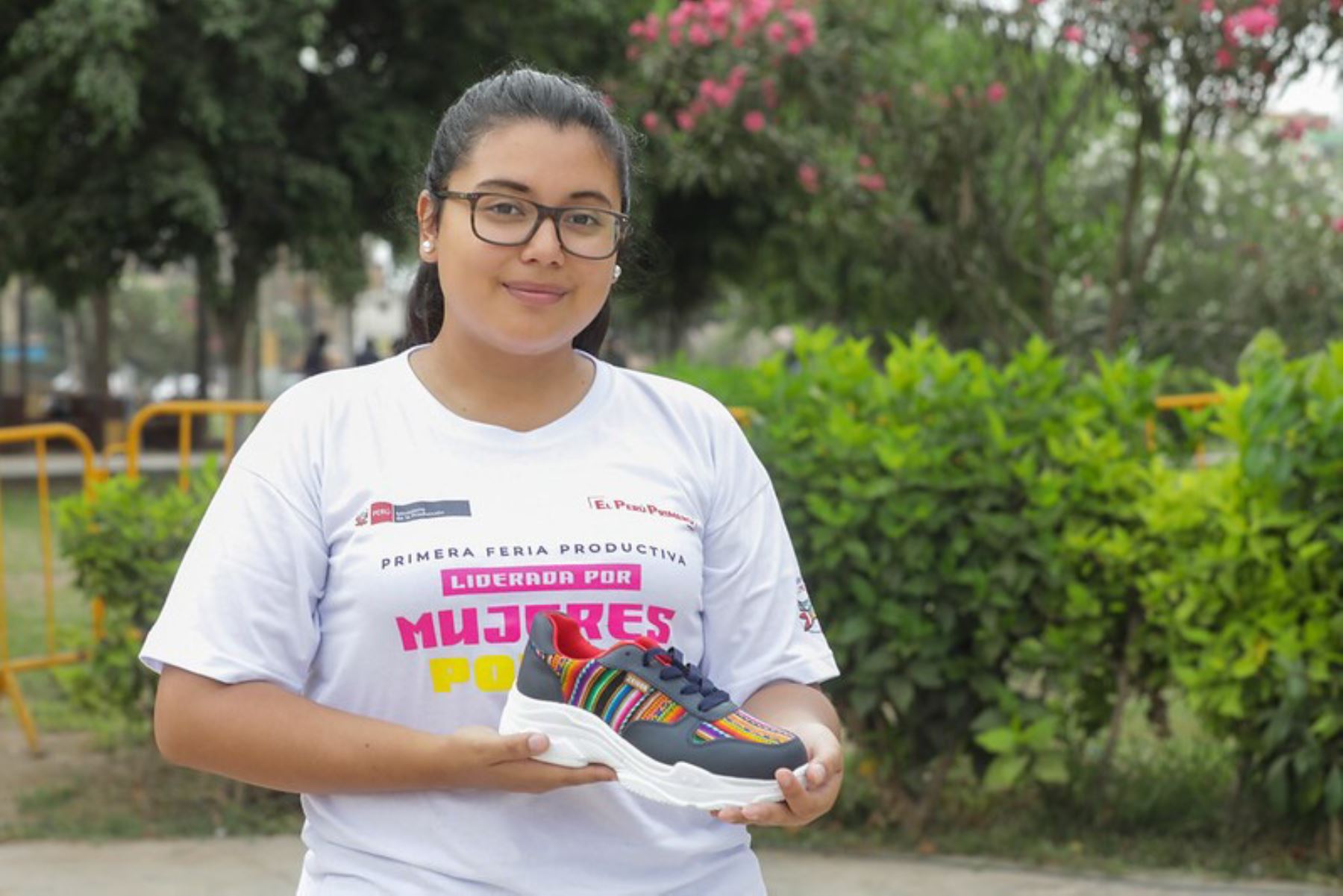Treinta y cuatro micro y pequeñas empresas (mypes) lideradas por mujeres de ocho regiones del país llegarán a la ciudad de Trujillo, del 12 al 14 de marzo, para presentar sus mejores productos en la feria Perú Produce Mujer 2020, organizada por el Ministerio de la Producción (Produce).