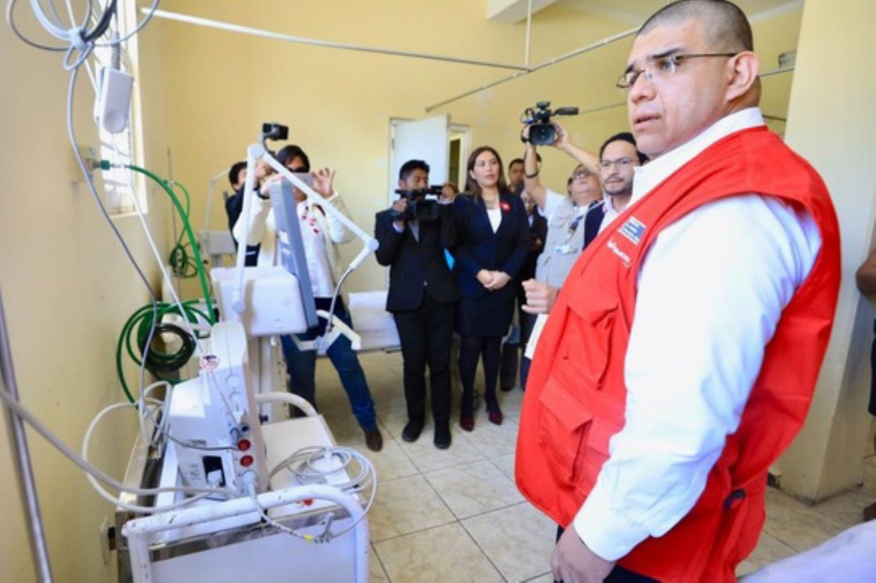 Ministro de Justicia, Fernando Castañeda, verifica que hospitales de Junín están preparados para posibles casos de coronavirus. ANDINA/Difusión