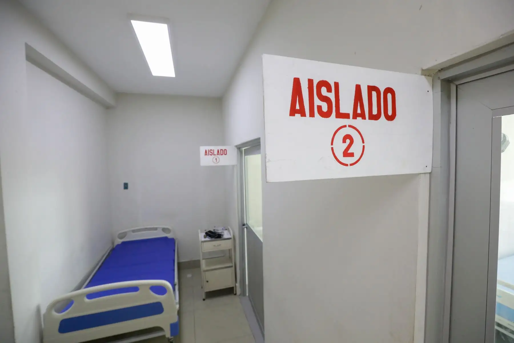 La Ministra de la Producción, Rocío Barrios, recorrió los hospitales, centros de salud y educativos de la ciudad de Iquitos, en representación del ejecutivo, para supervisar las acciones de prevención y mitigación del Dengue, COVID-19 y la Leptospirosis. Foto:ANDINA/ Produce