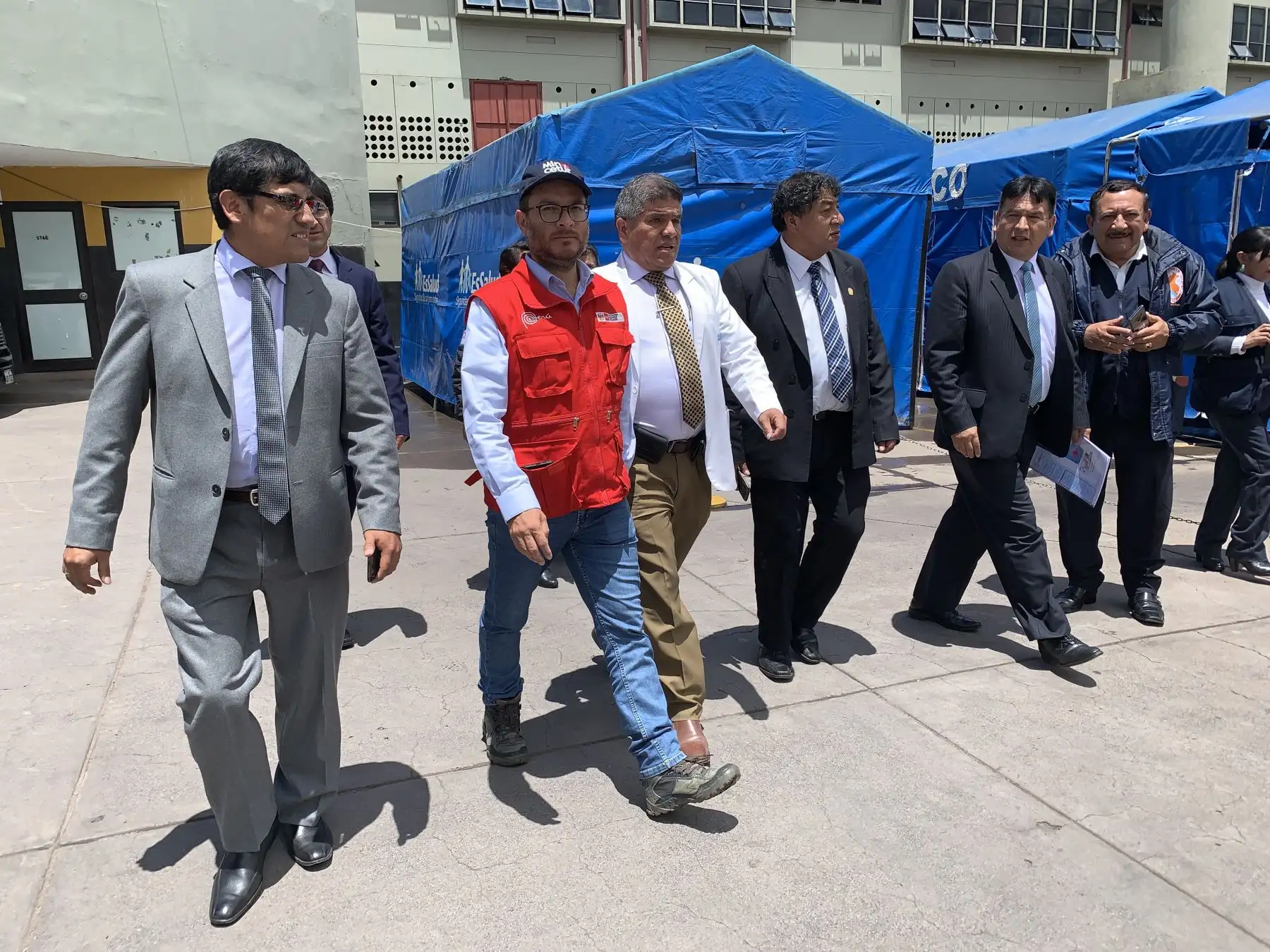 El ministro de Comercio Exterior y Turismo Edgar Vásquez  llegó a la ciudad del Cuzco, para coordinar y verificar junto a autoridades de la región; la implementación de los protocolos de prevención contra el COVID-19.Foto:ANDINA/Mincetur