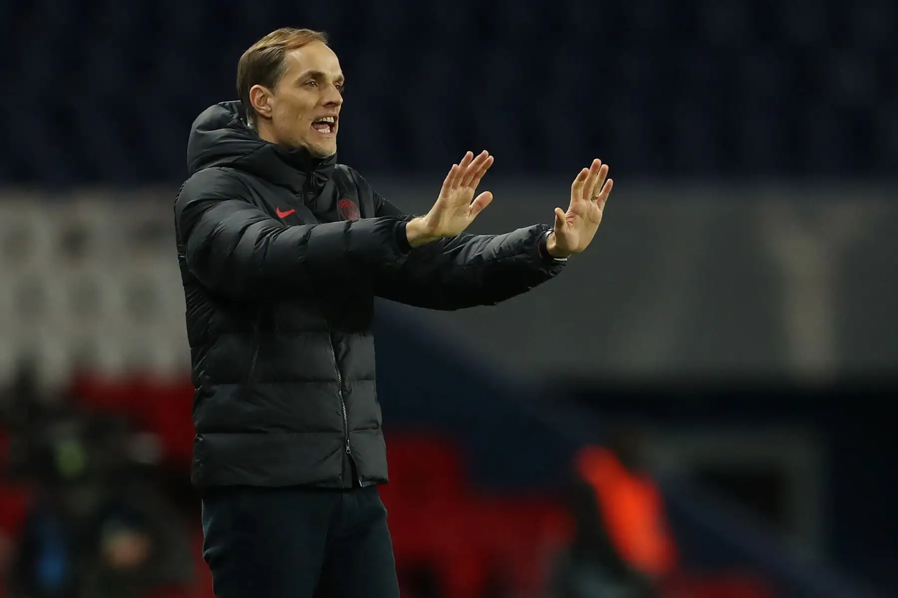 EL entrenador alemán del Paris Saint-Germain Thomas Tuchel gesticulando durante el partido de fútbol de ida y vuelta de los octavos de final de la UEFA Champions League entre el Paris Saint-Germain (PSG) y el Borussia Dortmund.
Foto: AFP
