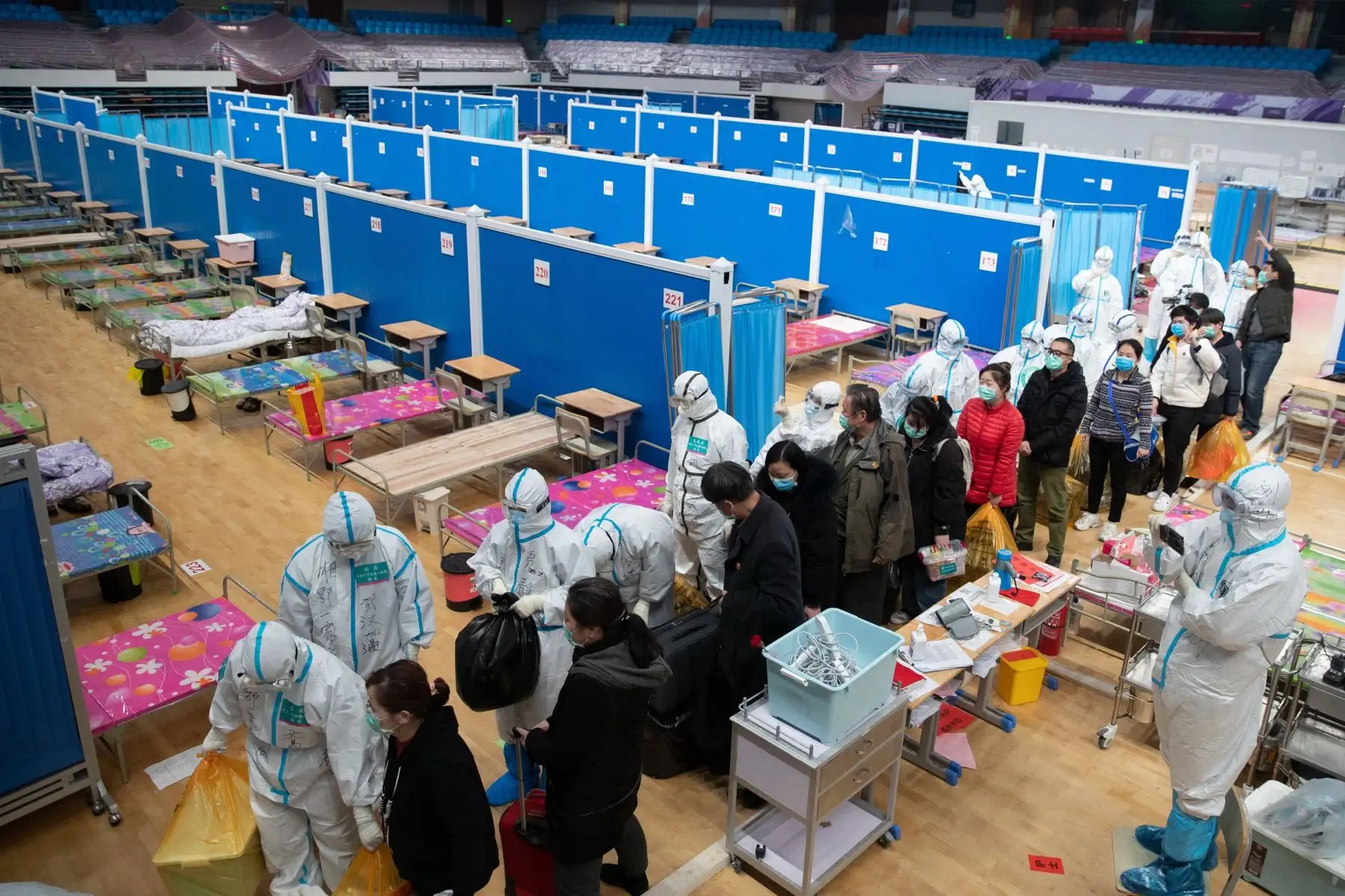 trabajos temporales hasta que termine la pandemia son los que se ofrecen en los EEUU. Foto: EFE