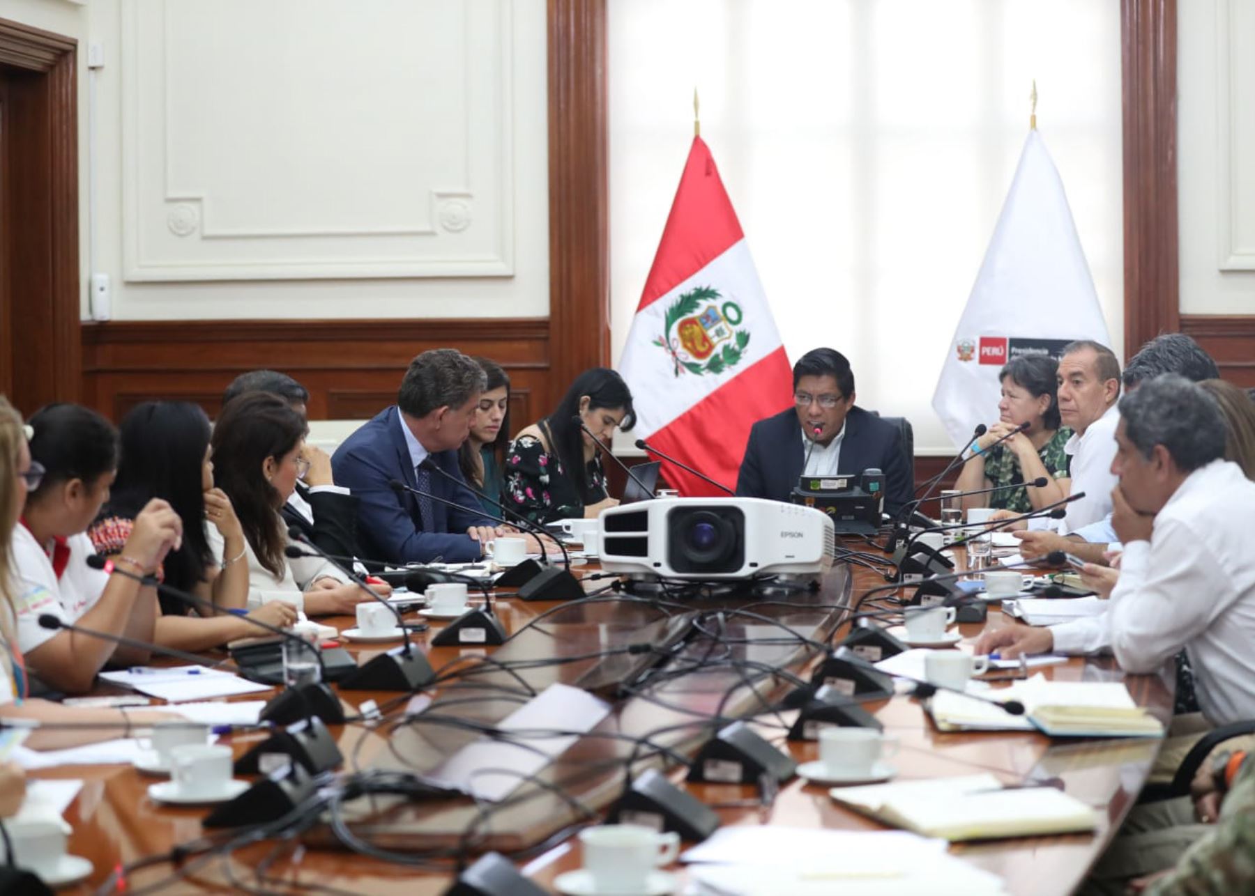 Jefe del Gabinete Ministerial, Vicente Zeballos, encabeza tercera reunión de comisión multisectorial de alto nivel contra el coronavirus.