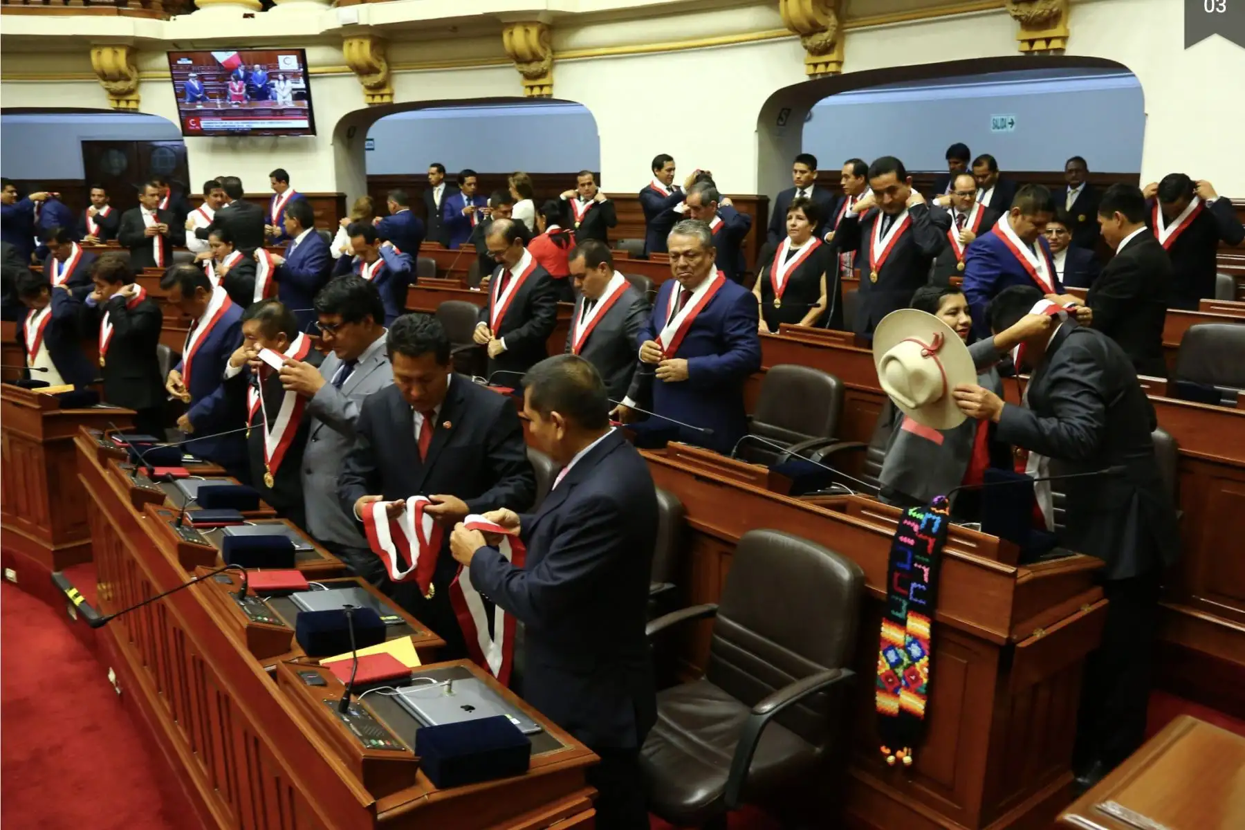 Juramentan los congresistas electos en tres bloques, según la fórmula de juramentación declarada. Foto: ANDINA/Difusión