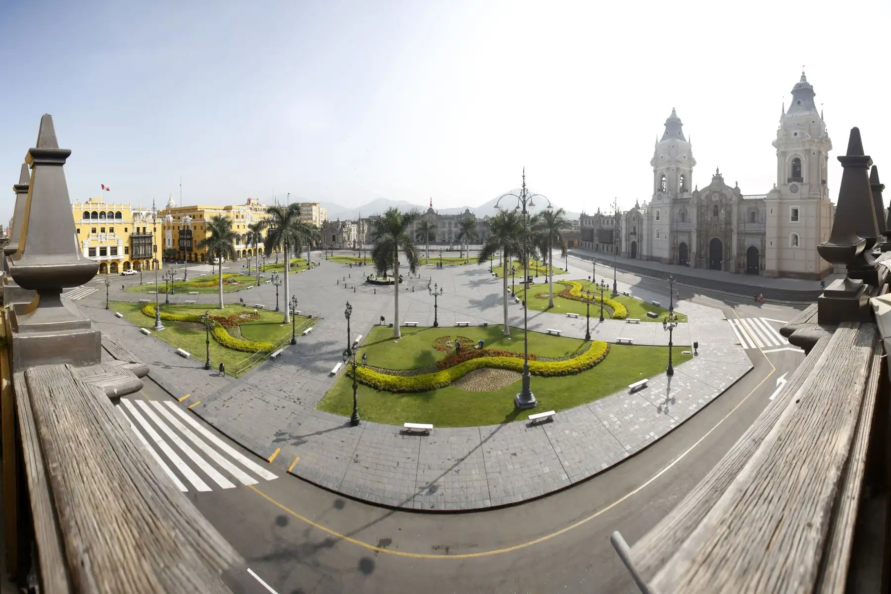 Así luce la Plaza de Armas tras declaratoria de estado de emergencia. Foto: ANDINA/Renato Pajuelo