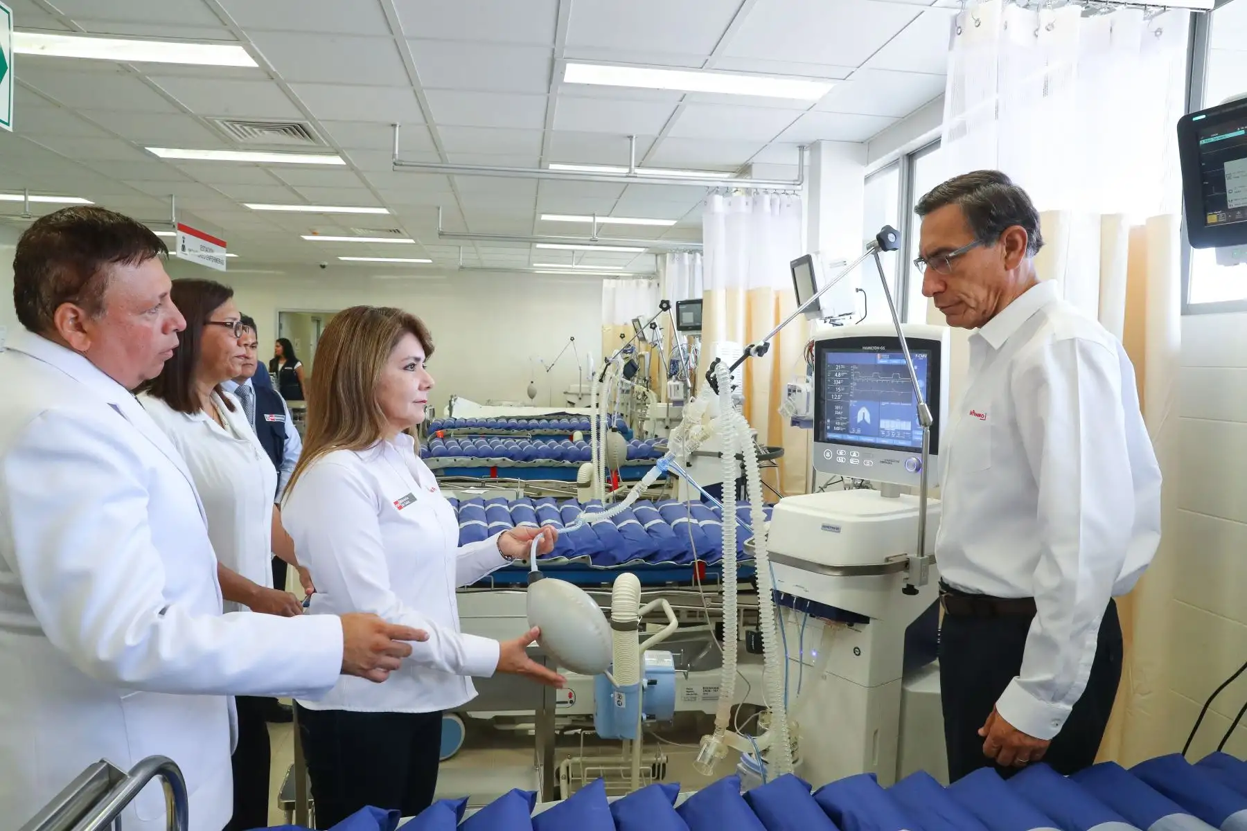 El presidente Martín Vizcarra, realiza una visita inopinada al Centro de contención hospitalaria para Coronavirus de Lima  Metropolitana.
Foto: ANDINA/Prensa Presidencia