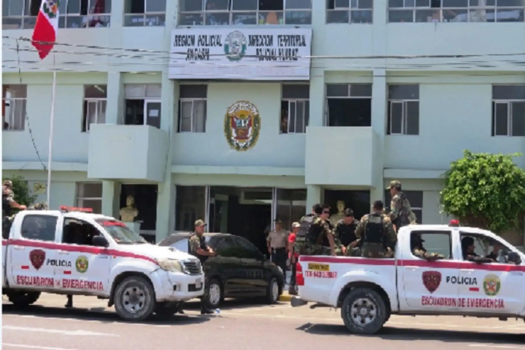Dos policías de Áncash hacen cuarentena ante posible contagio con coronavirus.