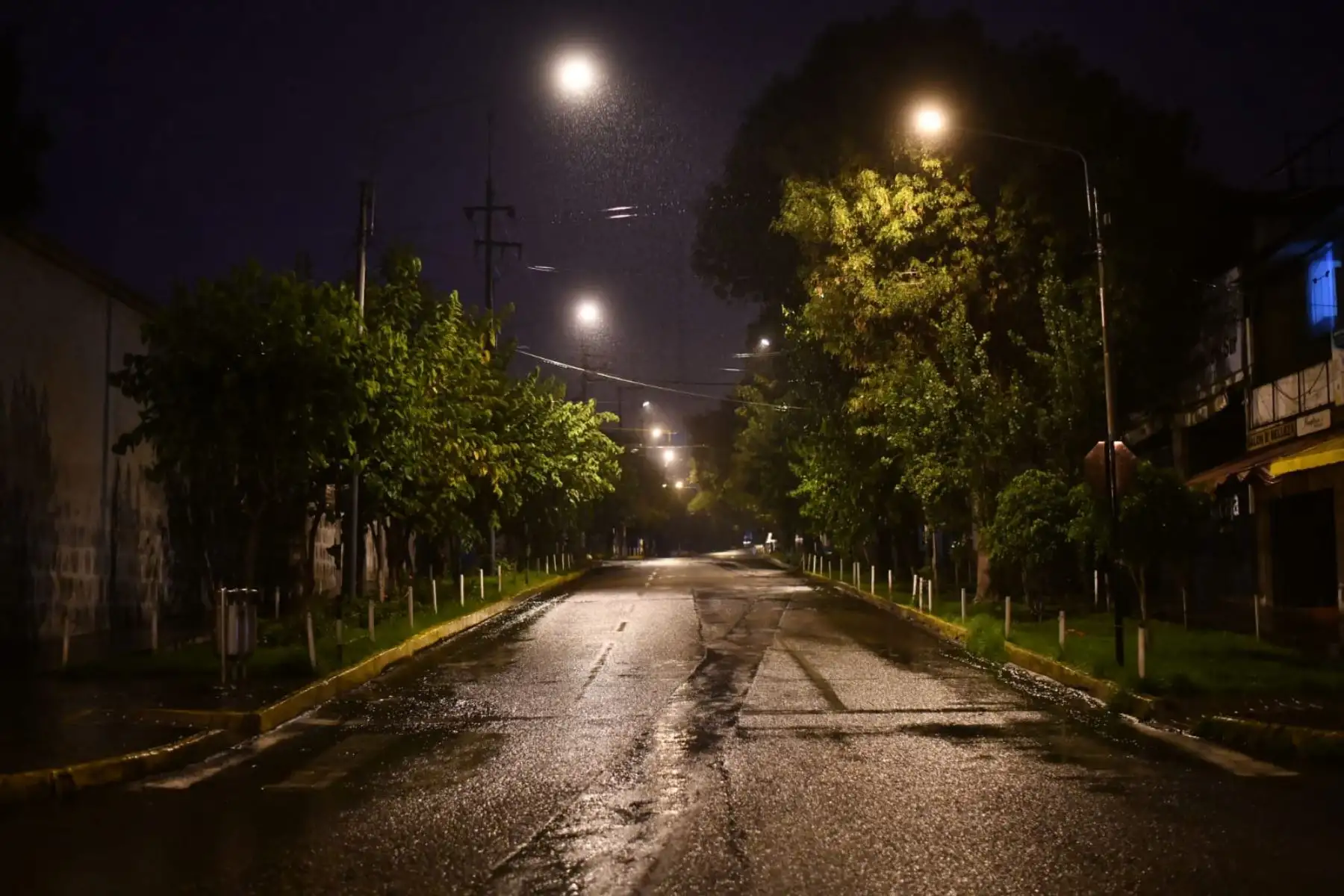 Pobladores de Arequipa acatan la Inmovilización social obligatoria desde las 20:00 hasta las 05:00 horas. 
Foto: Cortesía Frase corta