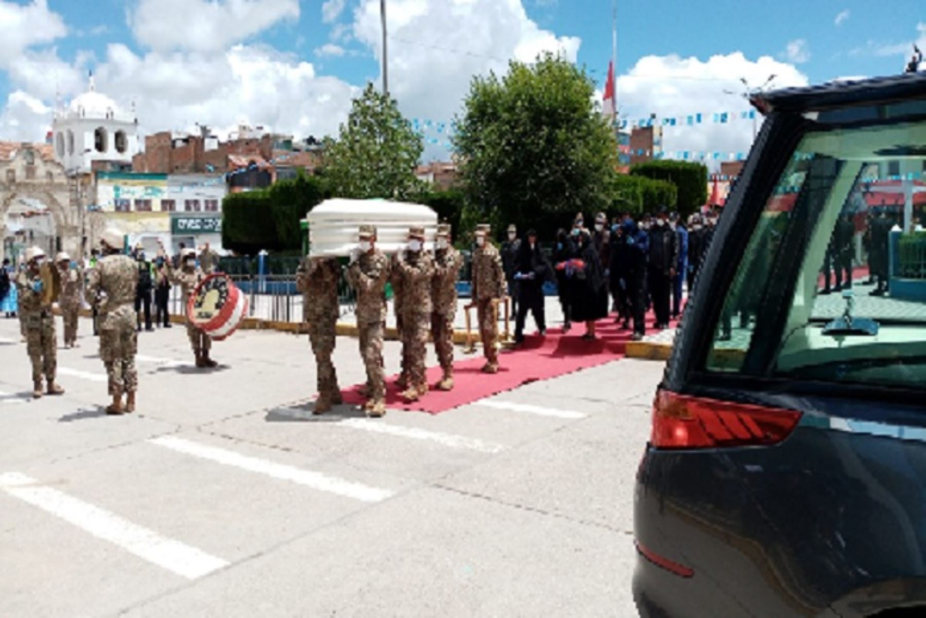 Declaran héroe de la provincia de El Collao- Ilave a soldado fallecido en plena labor