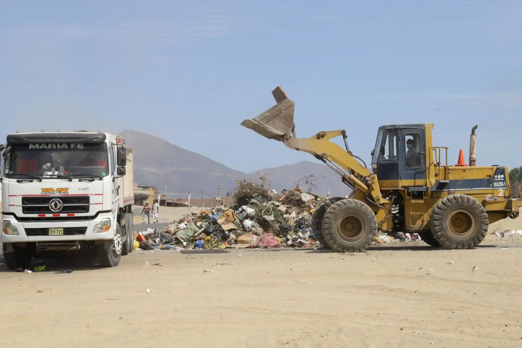 Los puntos críticos están ubicados en las avenidas José Pardo, Los Pescadores y Camino Real, así como en los pueblos jóvenes Tres Estrellas y San Juan, informó la municipalidad provincial del Santa. Foto: ANDINA/Difusión
