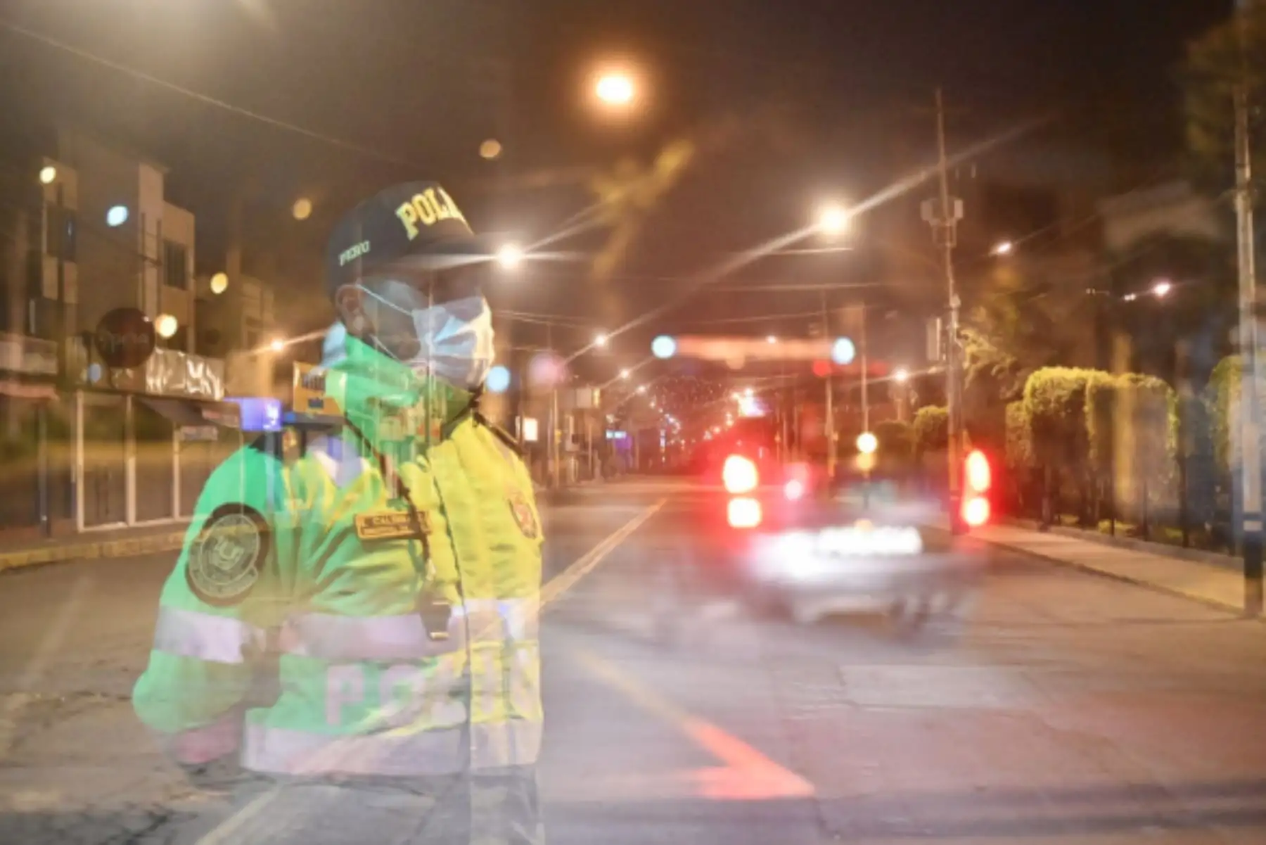 Pobladores de Arequipa acatan la Inmovilización social obligatoria desde las 20:00 hasta las 05:00 horas, en  Arequipa. Foto :Cortesía /Diego Ramos