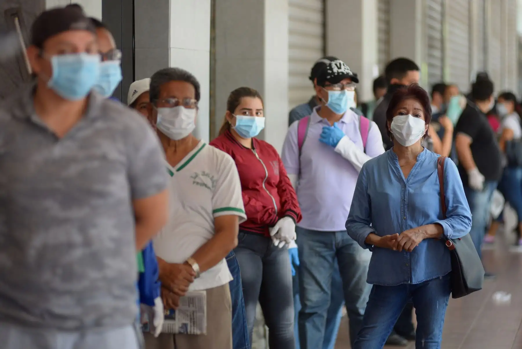 Alrededor de 400,000 personas recibirán el Bono de Protección Familiar en Ecuador. Foto: EFE