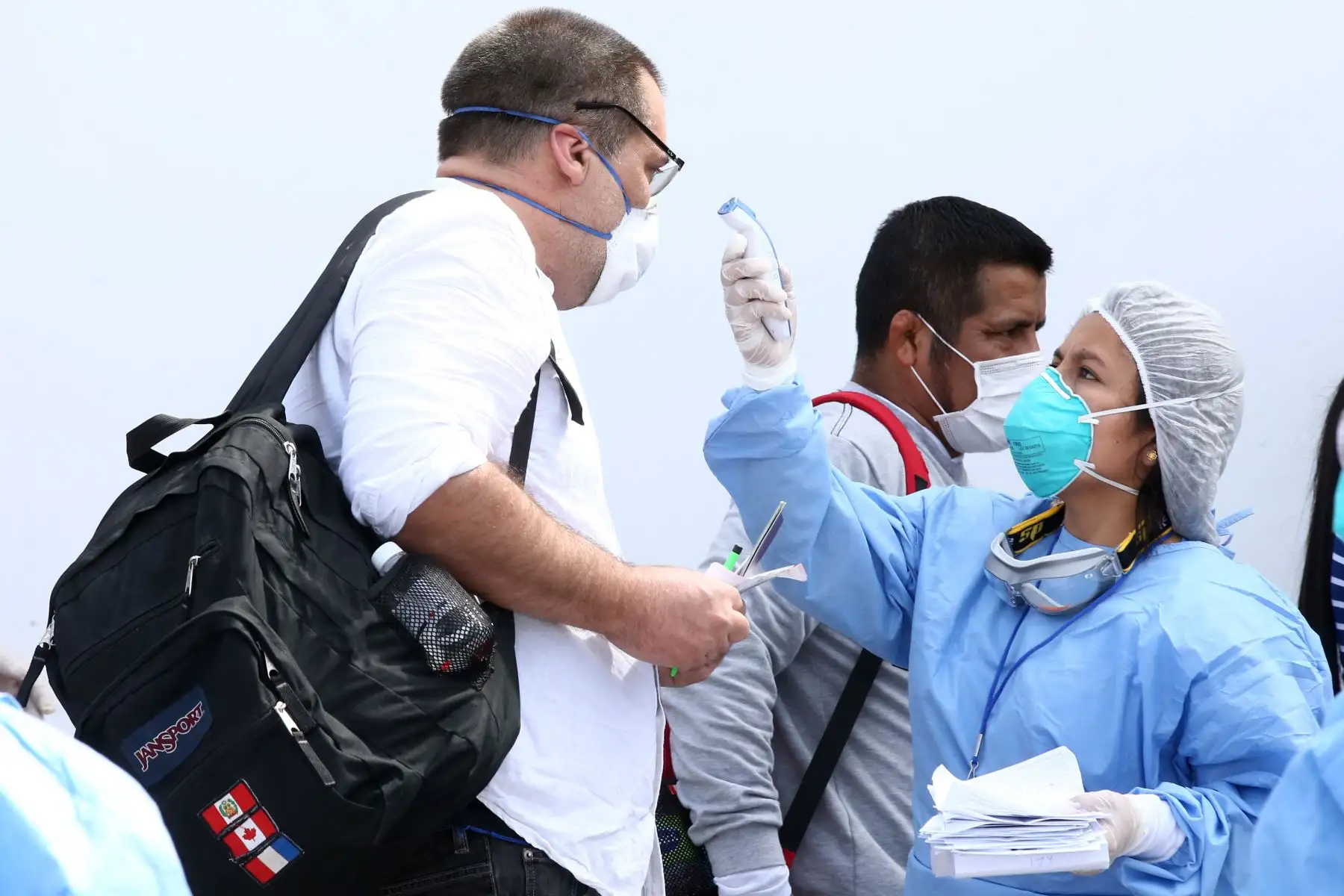 Ciudadanos peruanos retornan del aeropuerto de Miami, tras gestión del Estado. Foto: ANDINA/Vidal Tarqui