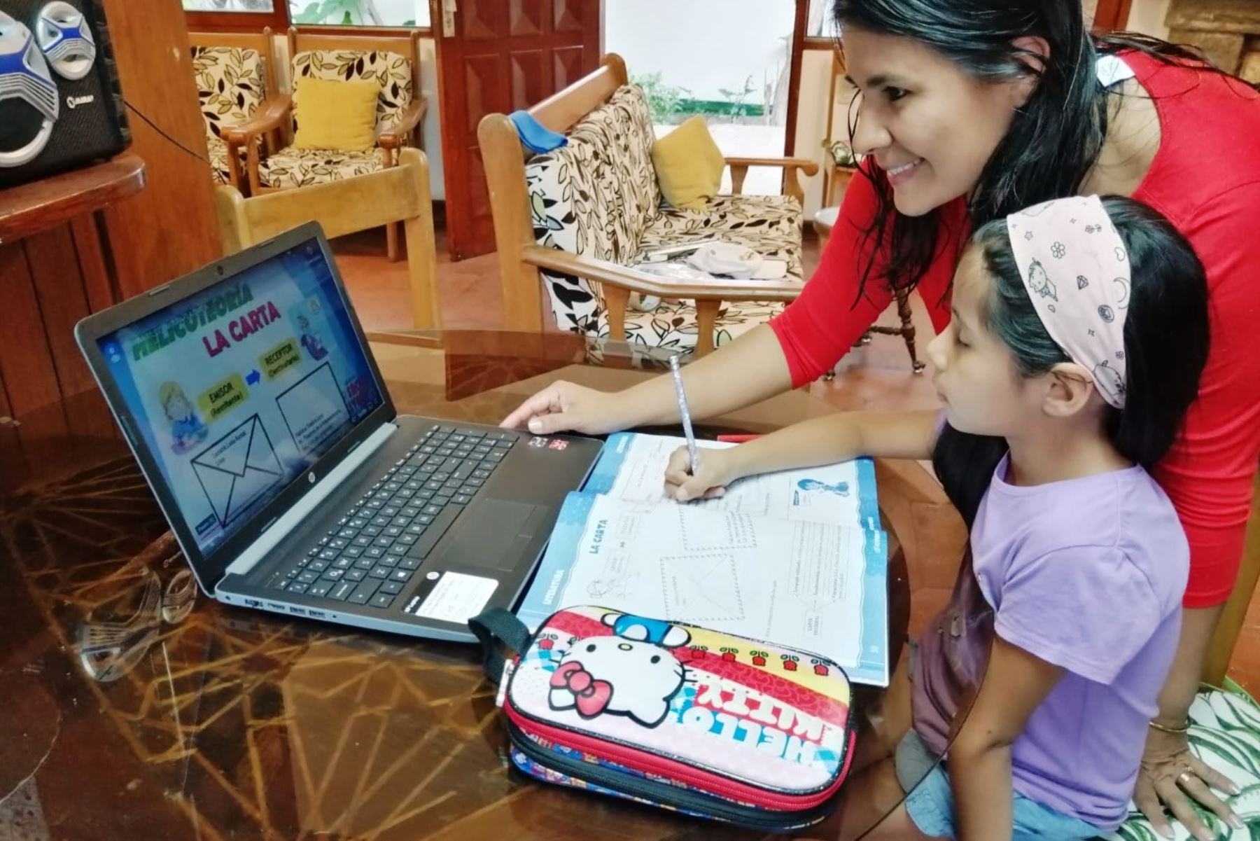 Institución educativa pone a disposición sus clases virtuales gratuitas. Foto: ANDINA/Difusión.