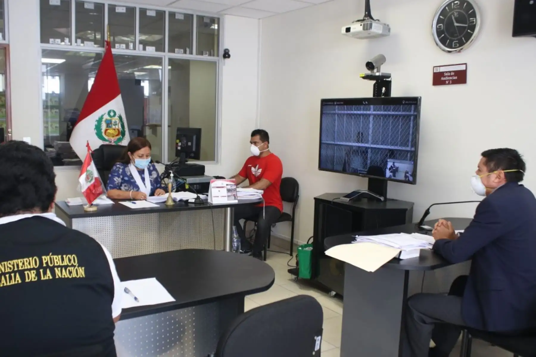 Jueza del Callao Silvia Villar Rodríguez presidió audiencia por videoconferencia debido a la emergencia nacional por coronavirus.