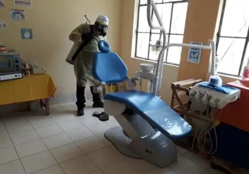 El Gobierno Regional de Cajamarca realizó trabajos de desinfección en puestos de salud La Ramada, San Carlos y Huabal, fronterizos con la región Lambayeque, para prevenir el contagio del coronavirus, dado que a dichos establecimientos de salud suele concurrir un significativo número de pobladores.