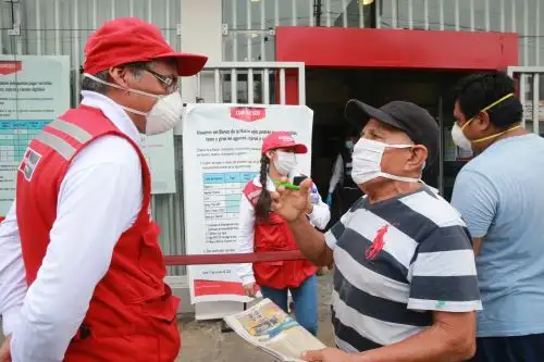 "Las restricciones de tránsito no se van a aplicar para los beneficiarios en los que su programación coincida con el día de restricción correspondiente", precisó el Midis. Foto: ANDINA/Jhony Laurente