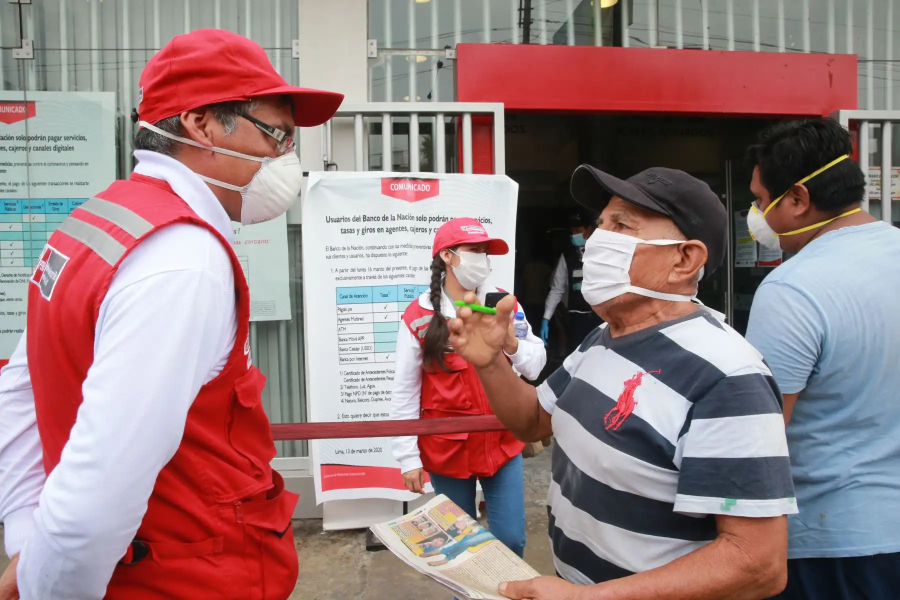 "Las restricciones de tránsito no se van a aplicar para los beneficiarios en los que su programación coincida con el día de restricción correspondiente", precisó el Midis. Foto: ANDINA/Jhony Laurente