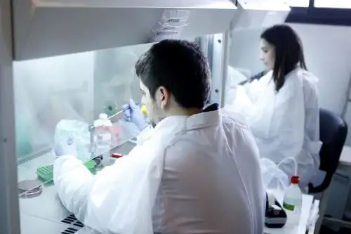 Proyectos innovadores referidos a tratamiento y desarrollo tecnológico, elaborados por investigadores de las universidades arequipeñas Católica Santa María y Nacional San Agustín, fueron seleccionados como accesitarios en el concurso “Proyectos Especiales: Respuesta al Covid-19” convocado por el Consejo Nacional de Ciencia, Tecnología e Innovación Tecnológica (Concytec). ANDINA/Difusión