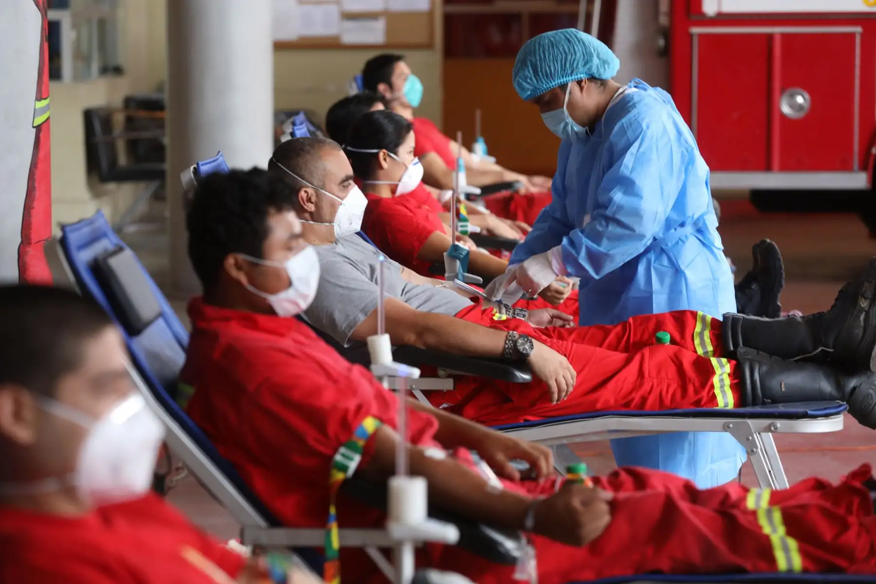 Cuerpo General de Bomberos Voluntarios del Perú participa de campaña de donación de sangre que impulsa EsSalud.
Foto:EsSalud