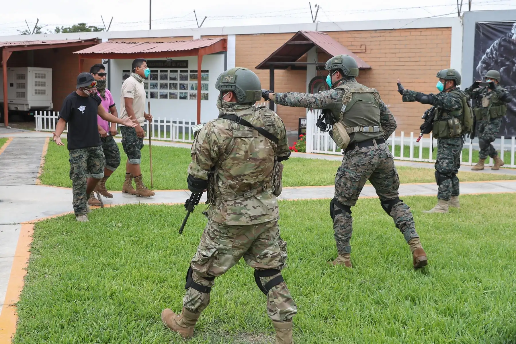 FF.AA tomarán acción contra quienes desacatan estado de emergencia y aislamiento social obligatorio.
Foto: Mindef
