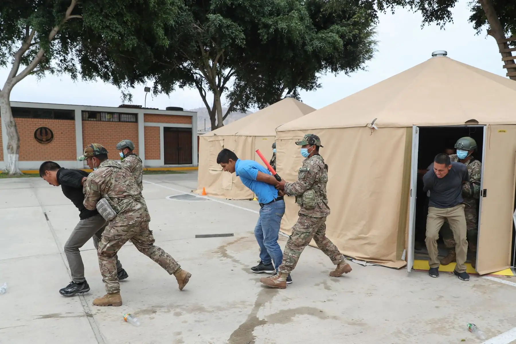 FF.AA tomarán acción contra quienes desacatan estado de emergencia y aislamiento social obligatorio.
Foto: Mindef