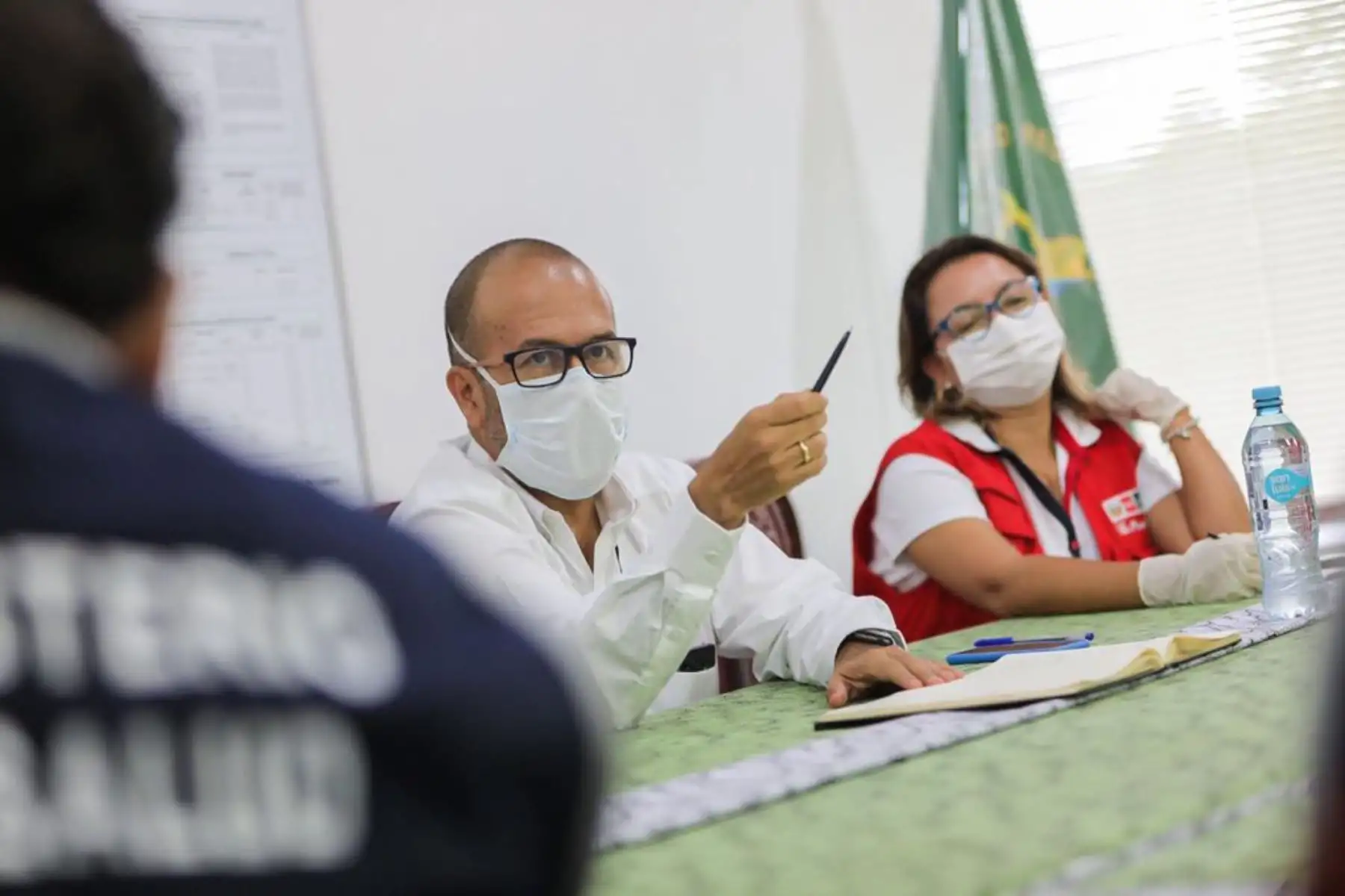 El ministro de Salud, Victor Zamora y la ministra de Producción, Rocío Barrios realizan reuniones de coordinación con autoridades de Loreto  para tomar acciones frente al coronavirus.
Foto: Minsa