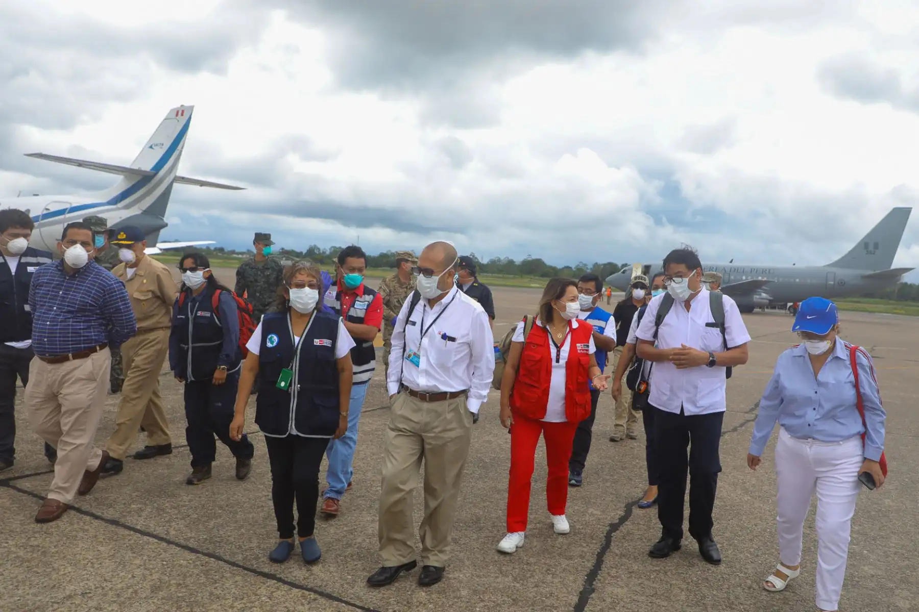 El ministro de Salud, Victor Zamora y la ministra de Producción, Rocío Barrios realizan reuniones de coordinación con autoridades de Loreto  para tomar acciones frente al coronavirus.
Foto: Produce