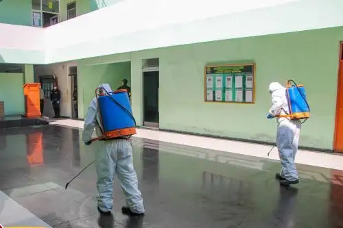Municipalidad del Santa desinfecta la sede de la División Policial de Chimbote para prevenir el coronavirusFoto:  ANDINA/Difusión.