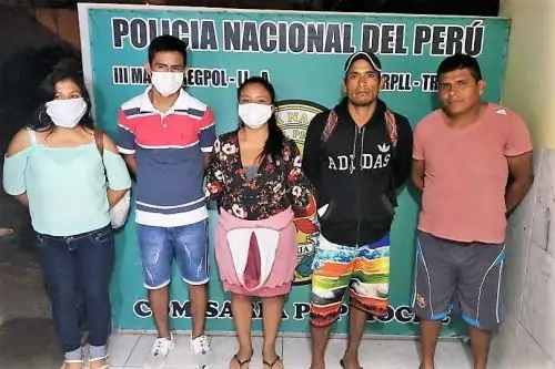 Ciudadanos detenidos en la región La Libertad por incumplir las normas sobre aislamiento social obligatorio. Foto: ANDINA.