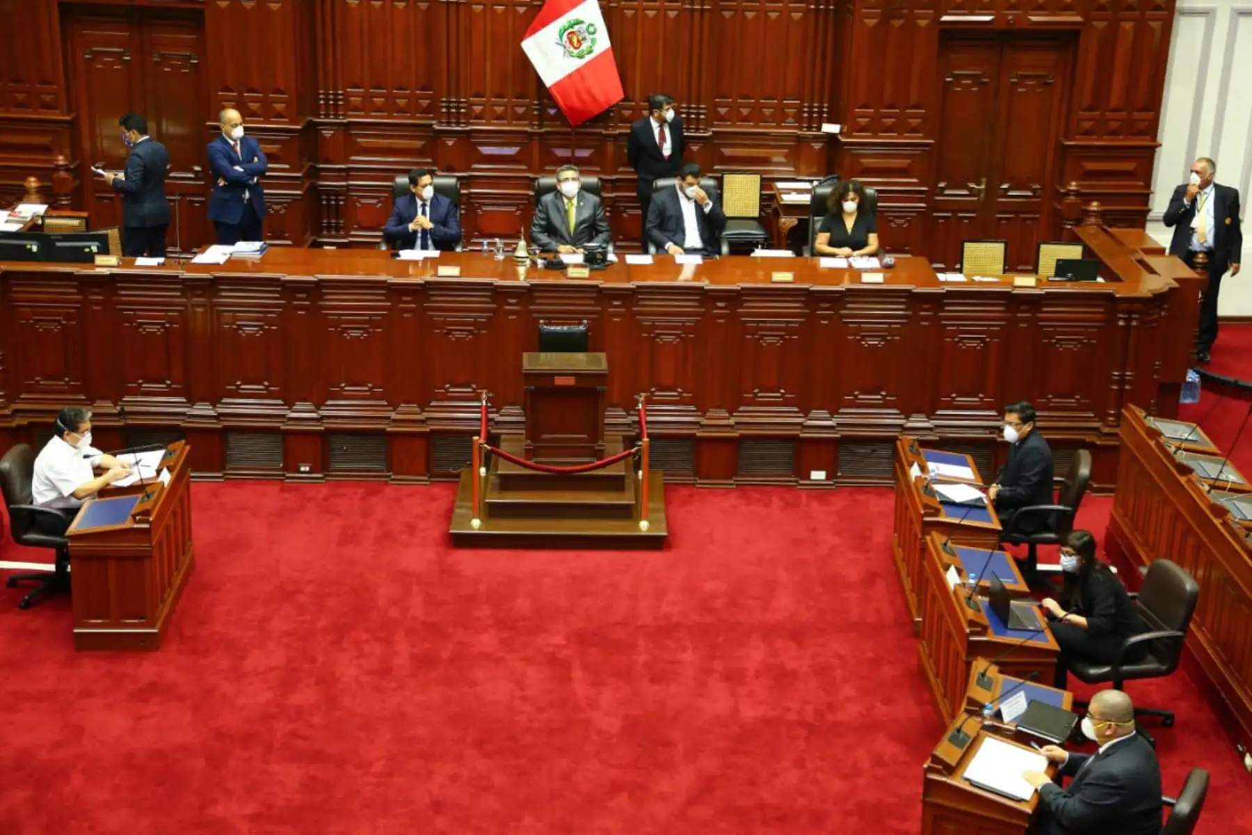 Titular de la PCM, Vicente Zeballos, participa en la Junta de Portavoces del 
Congreso del Perú junto a la ministra de Economía, María Antonieta Alva  y el ministro de Justicia, Fernando Castañeda.
Foto: PCM