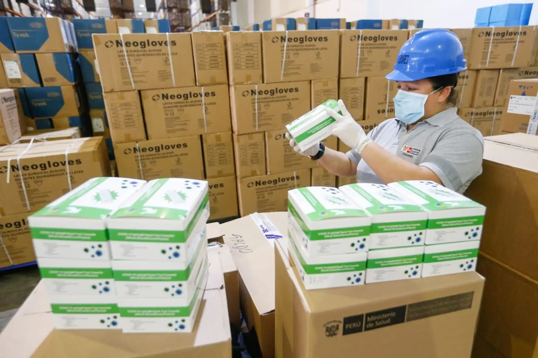 Minsa inicia la distribución de las pruebas rápidas a nivel nacional. Foto: ANDINA/MINSA