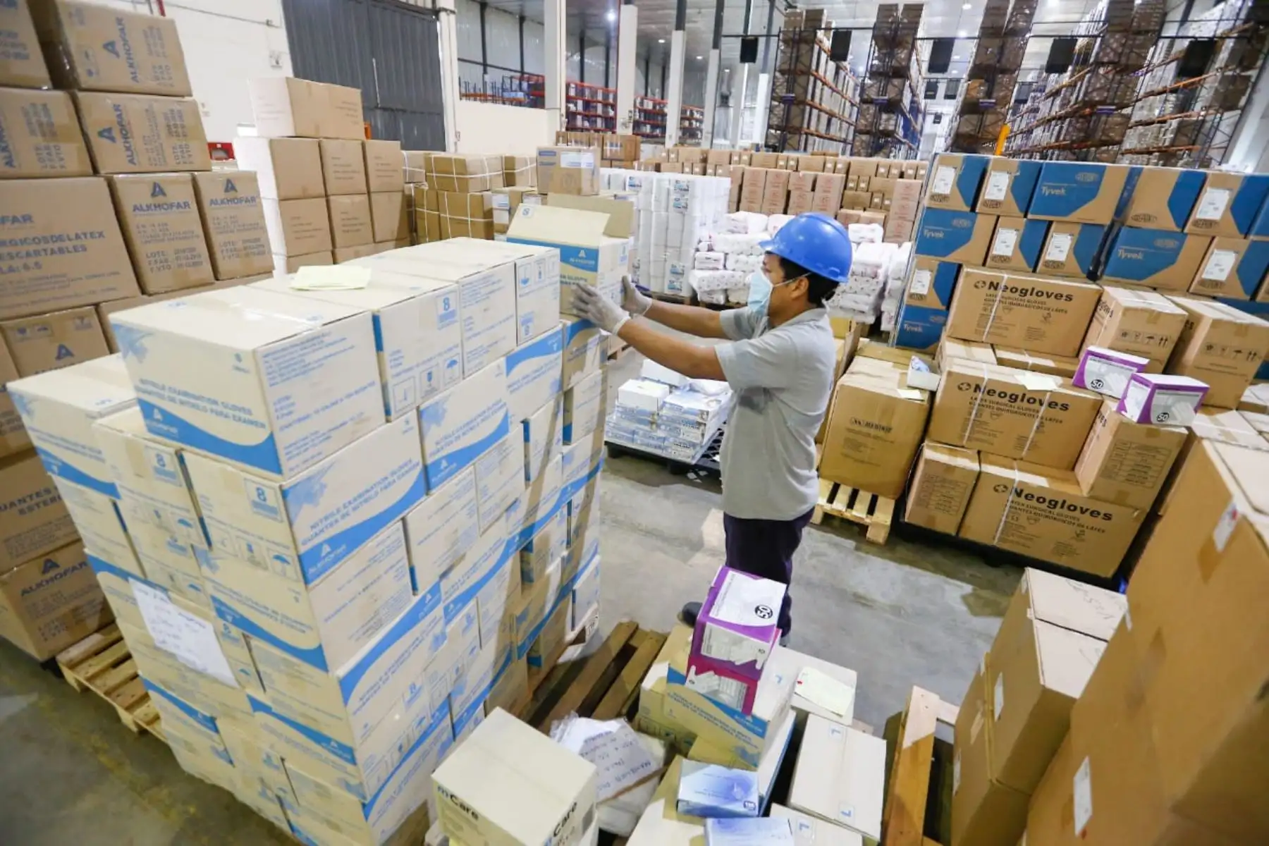 Minsa inicia la distribución de las pruebas rápidas a nivel nacional. Foto: ANDINA/MINSA