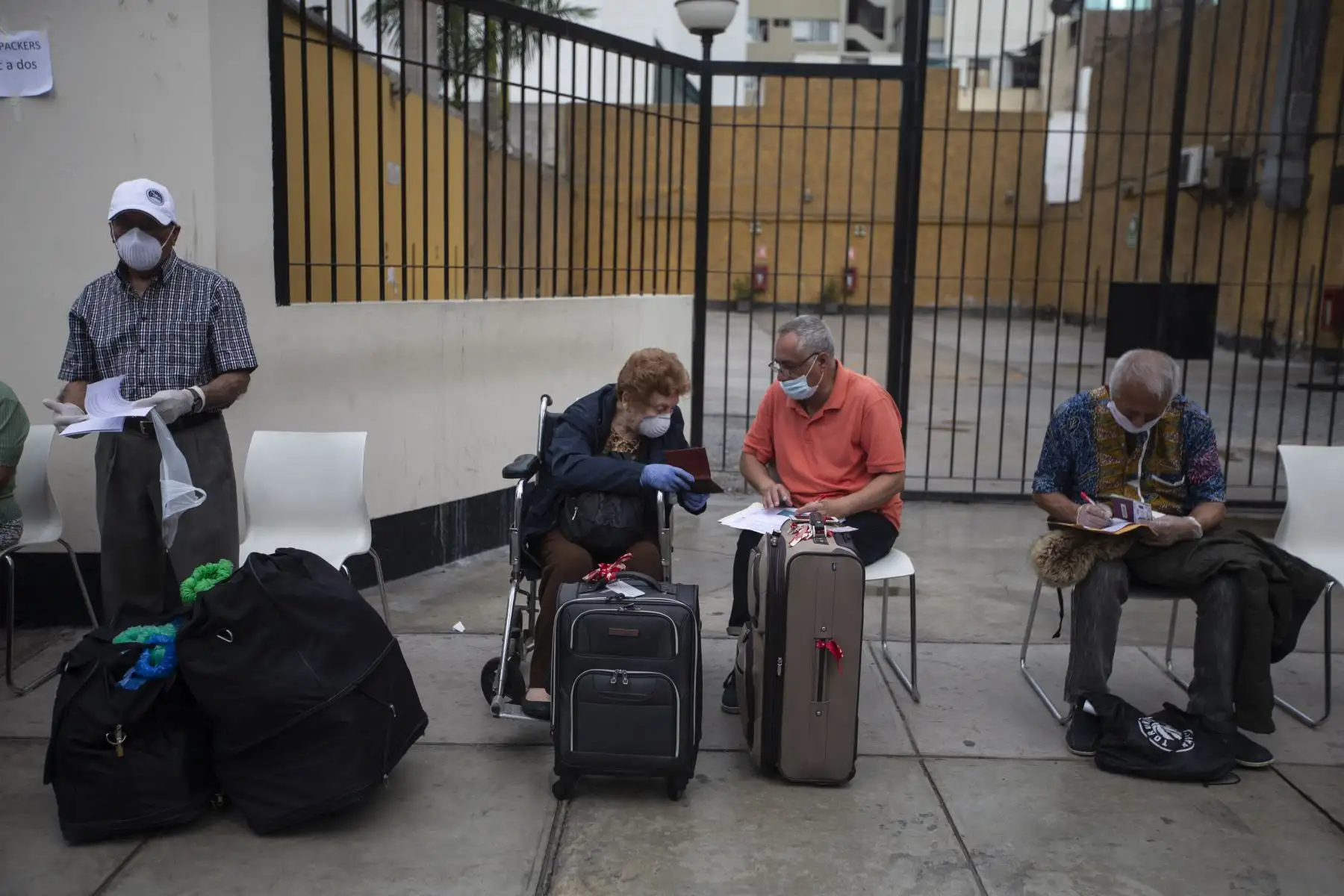 Canadienses varados en Perú, por el cierre de fronteras debido al coronavirus COVID-19, parten repatriados con destino Toronto, Canadá. Foto: ANDINA/Jhonel Rodríguez Robles