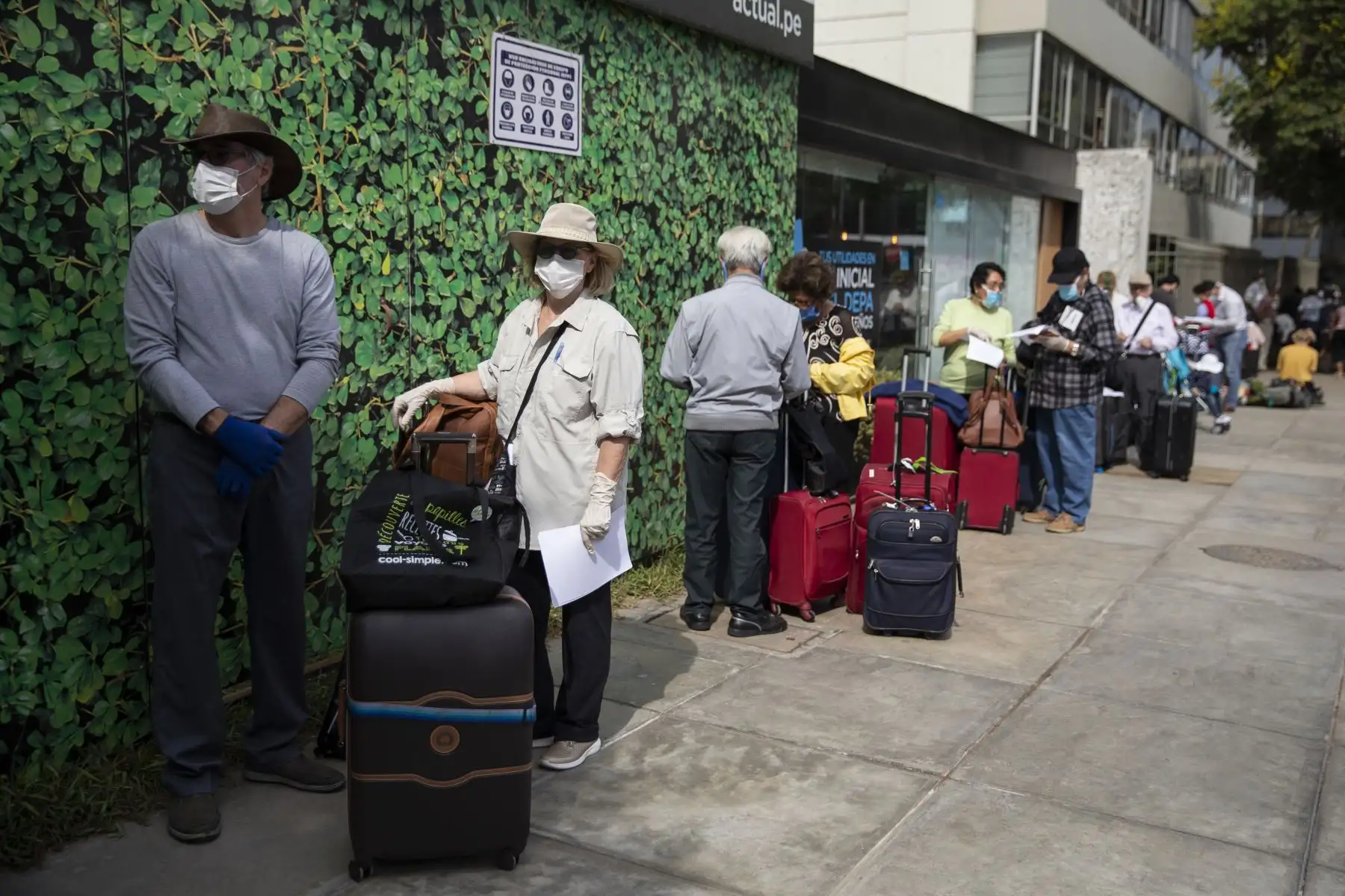 Canadienses varados en Perú, por el cierre de fronteras debido al coronavirus COVID-19, parten repatriados con destino Toronto, Canadá. Foto: ANDINA/Jhonel Rodríguez Robles