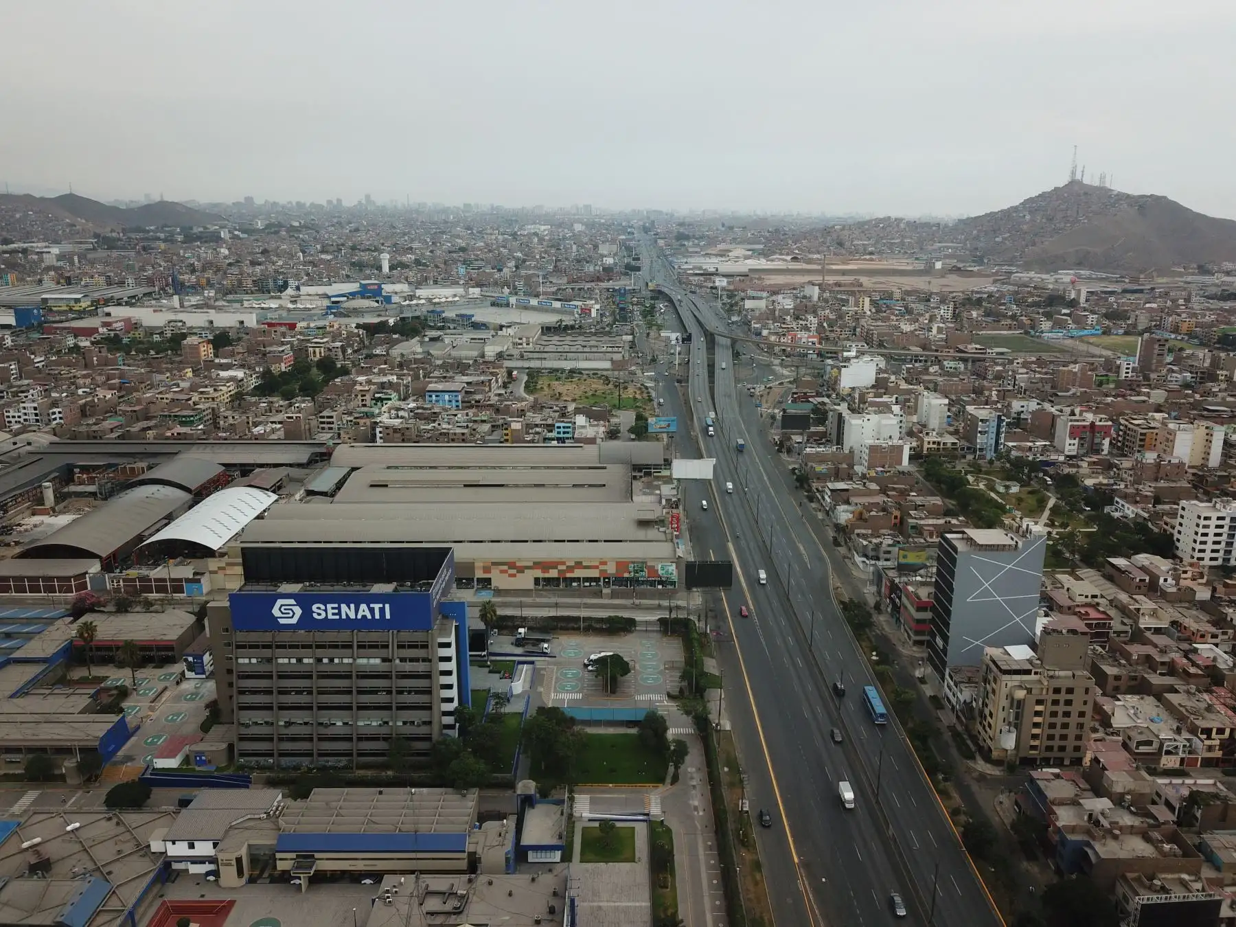 Vista panorámica de la Panamericana Norte durante el proceso de cuarentena dictada por el gobierno por el Coronavirus

Foto:ANDINA / Juan Carlos Guzmán Negrini