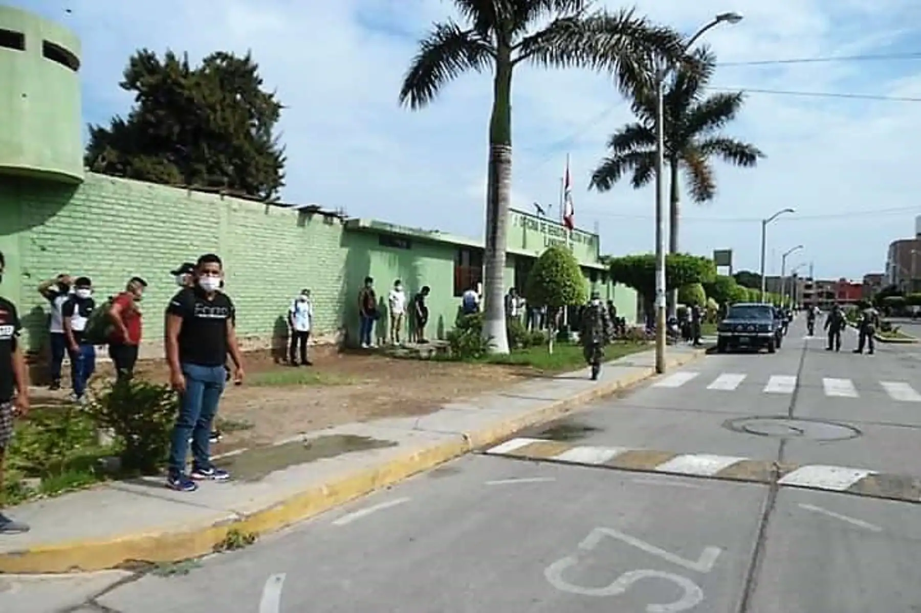 Reservistas acuden al llamamiento extraordinario por emergencia nacional en Lambayeque.