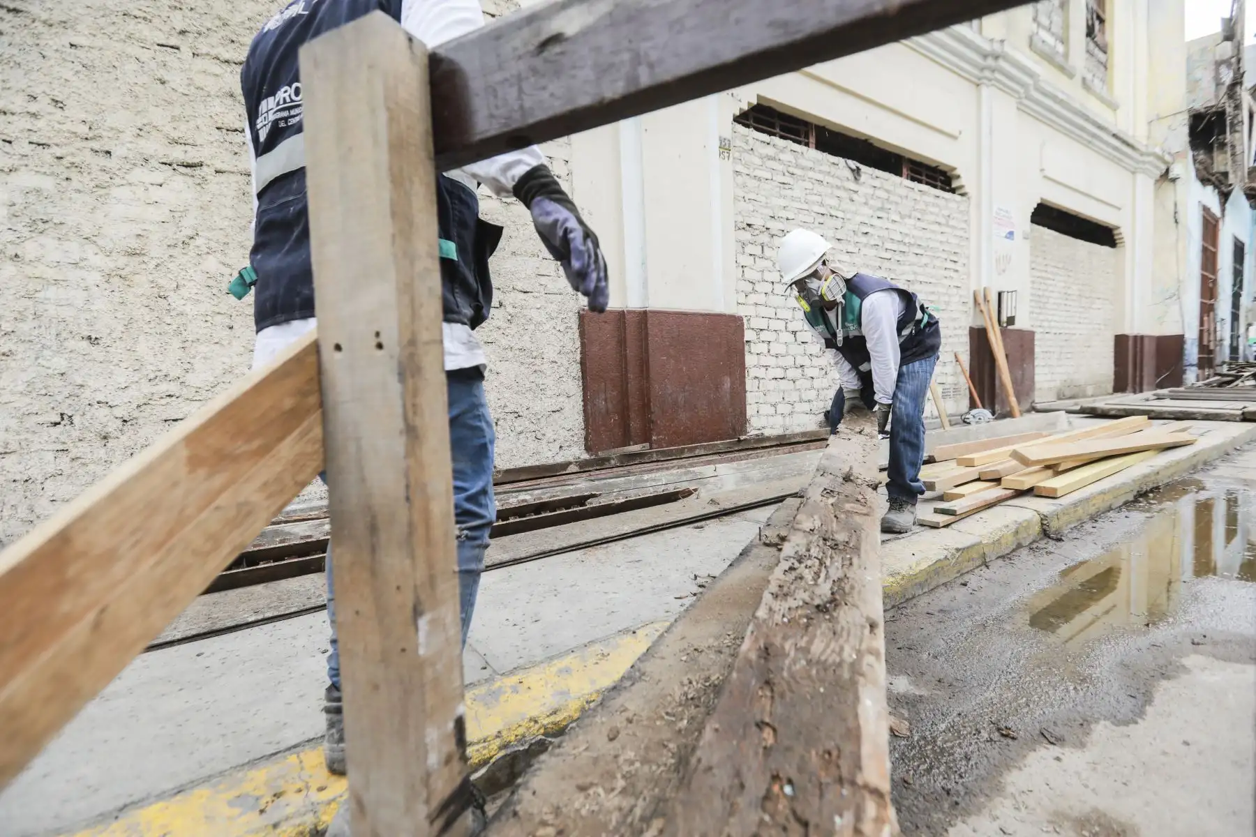 Municipalidad de Lima realizo el desmontaje de la casona 