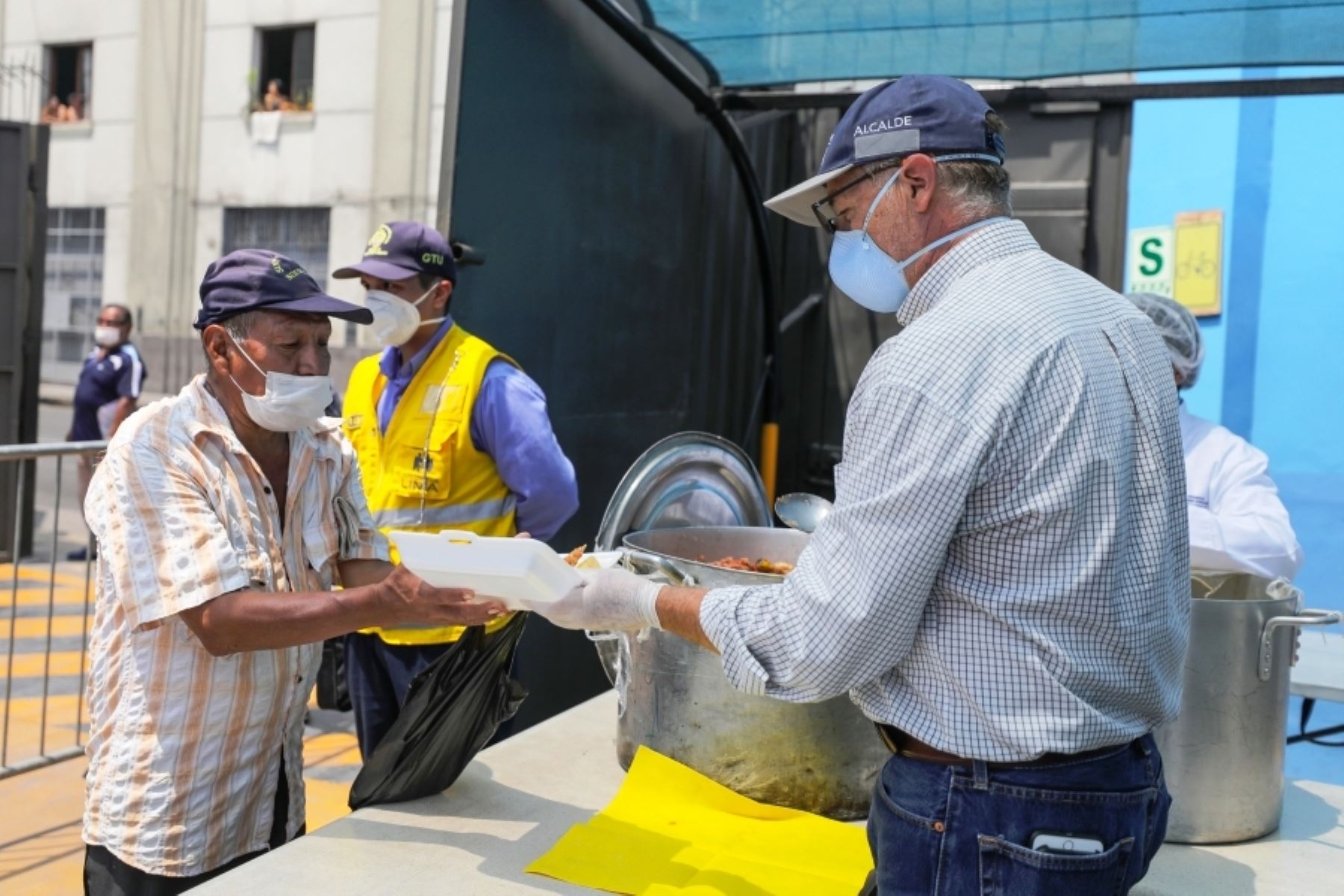 Coronavirus: entregan 2,000 almuerzos diarios para personas vulnerables de Lima. Foto: ANDINA/Difusión.