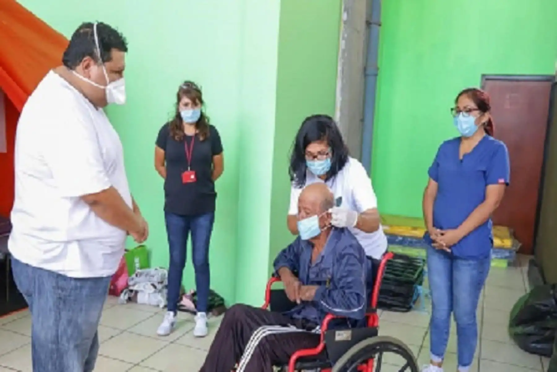 Coronavirus: habilitan albergue temporal en estadio de Chimbote