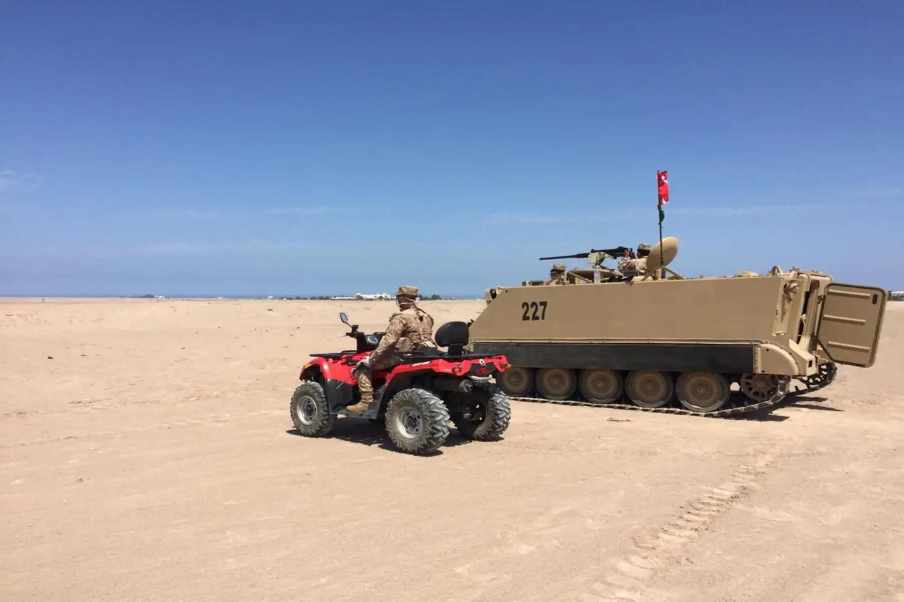 Se refuerza el patrullaje del Ejército,en la frontera Sur, con el apoyo de drones, cuatrimotos y la caballería.
Foto: Ejército del Perú