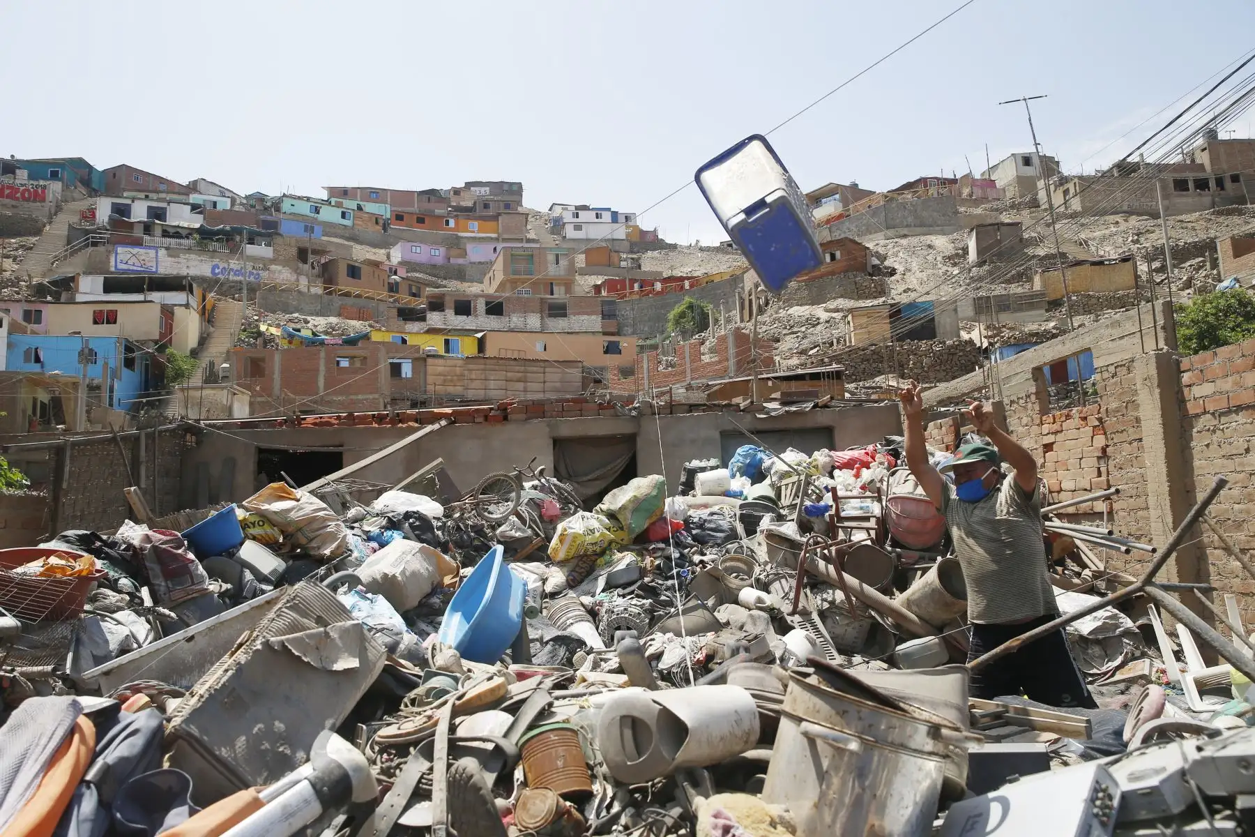 El Ministerio del Ambiente estima que en el Perú hay 180,000 recicladores y unas 500,000 personas dependen económicamente de esa actividad, muchas de las cuales trabajan en la informalidad. Un gran reto por resolver y del que es consciente José Luis Cuadros.
Foto: ANDINA/Eddy Ramos