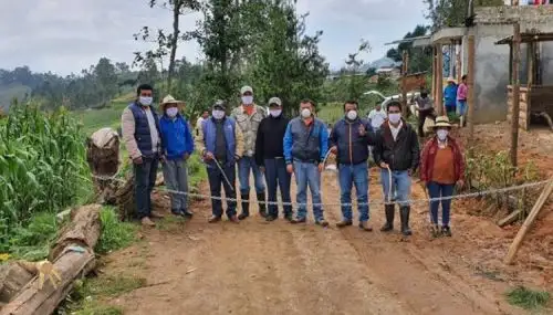 El gobernador regional de Cajamarca, Mesías Guevara Amasifuén, destacó el compromiso y esfuerzo de las rondas campesinas y urbanas en la vigilancia y control de todas las provincias y distritos, como parte del “cerco regional” establecido para evitar la propagación del coronavirus covid-19.