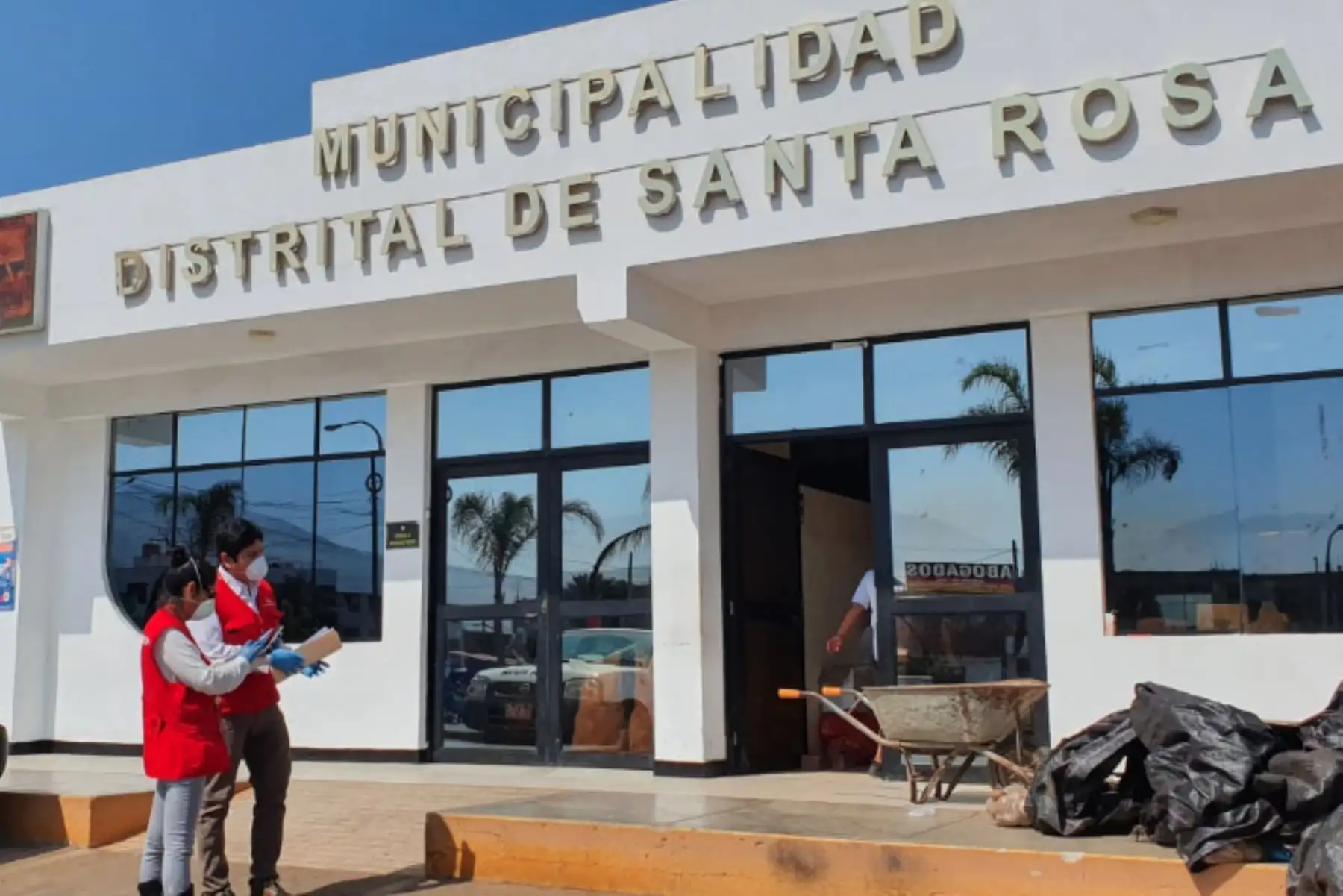 En Santa Rosa, auditores de la Contraloría realizarón la supervisión a la municipalidad distrital que invertirá S/ 200 mil en compras y distribución de canastas familiares en sectores vulnerables. en el Mega Operativo de Emergencia Sanitaria #COVID19. Foto:ANDINA/Contraloría