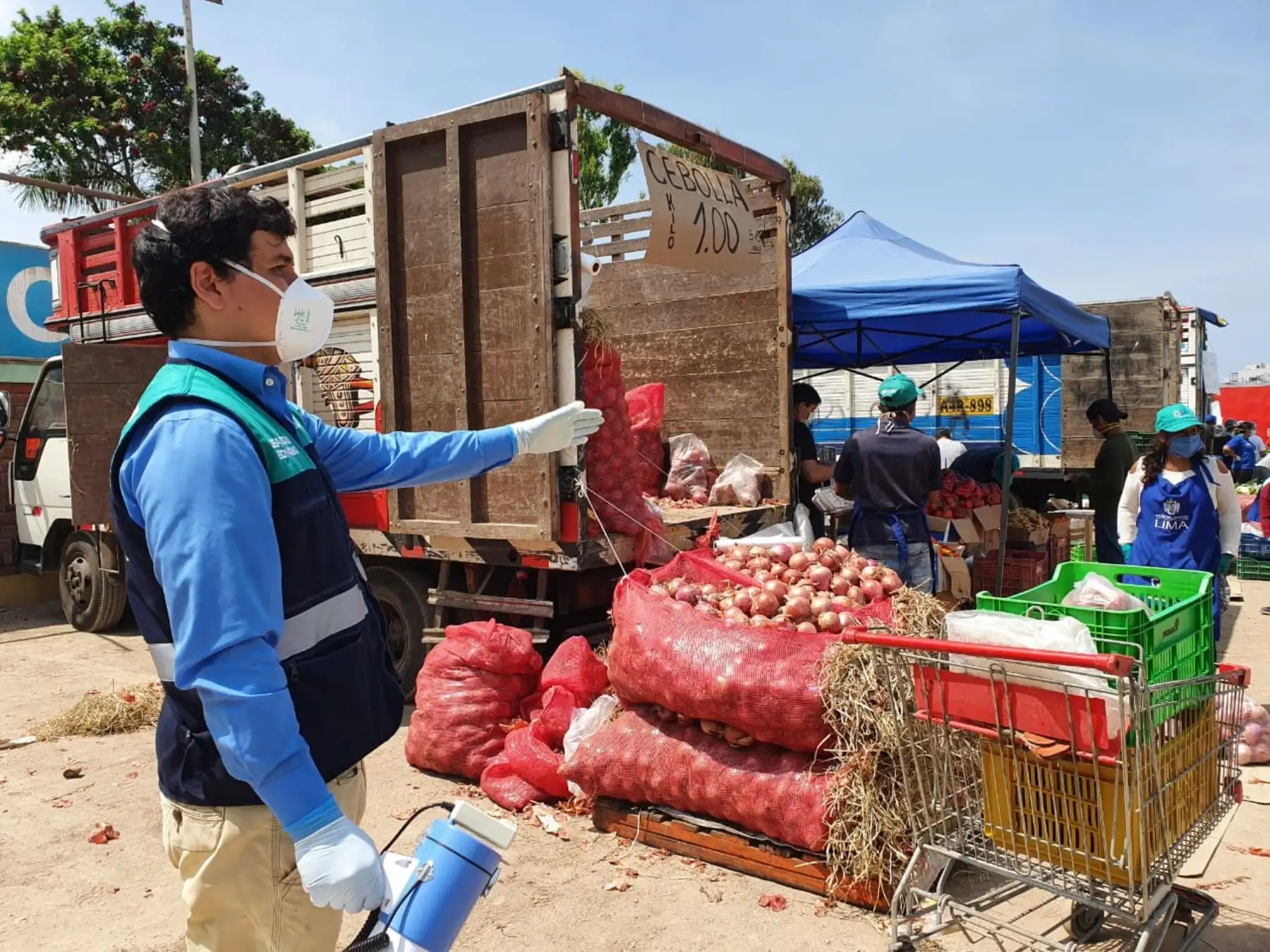 Municipalidad de Lima instala mercado móvil en San Juan de Miraflores. Foto:ANDINA/Difusión