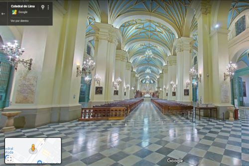 Google utiliza diferentes vehículos  provistos de potentes cámaras  para crear vistas en 360 grados.