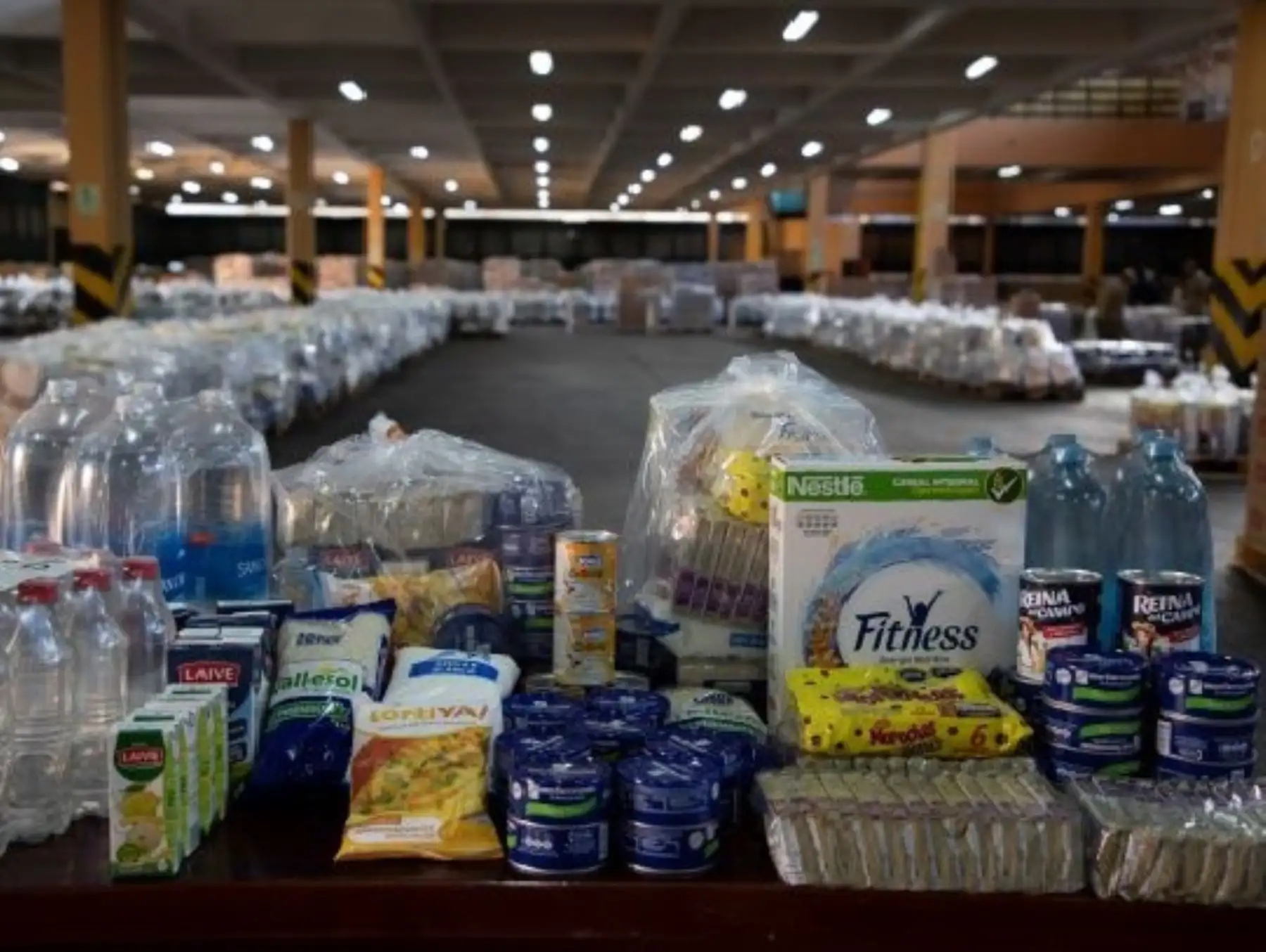 Los kits de ayuda humanitaria están siendo entregados a la población vulnerable del país.