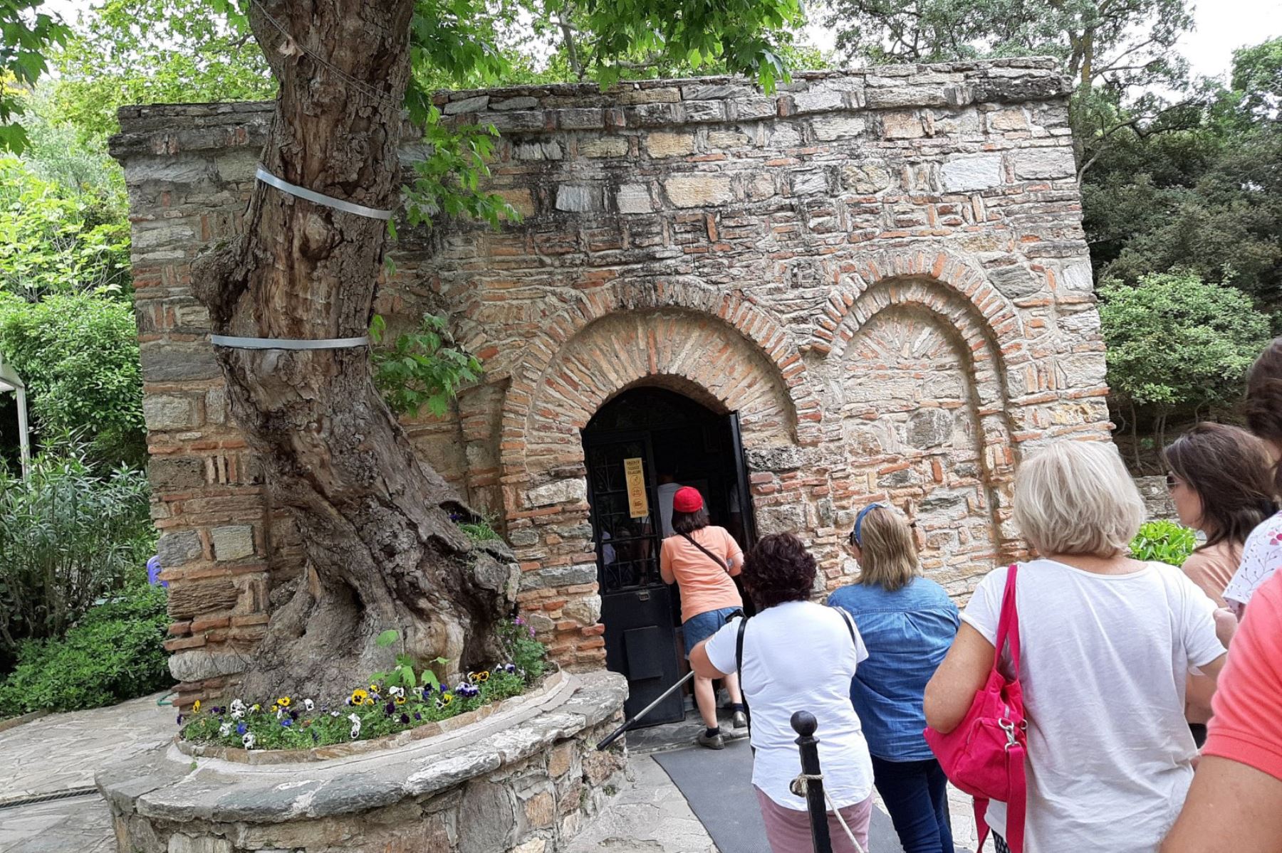 Esta sería la última morada de la Virgen María. La capilla está ubicada en Éfeso, Turquía. Foto: ANDINA/Jessica Olaechea